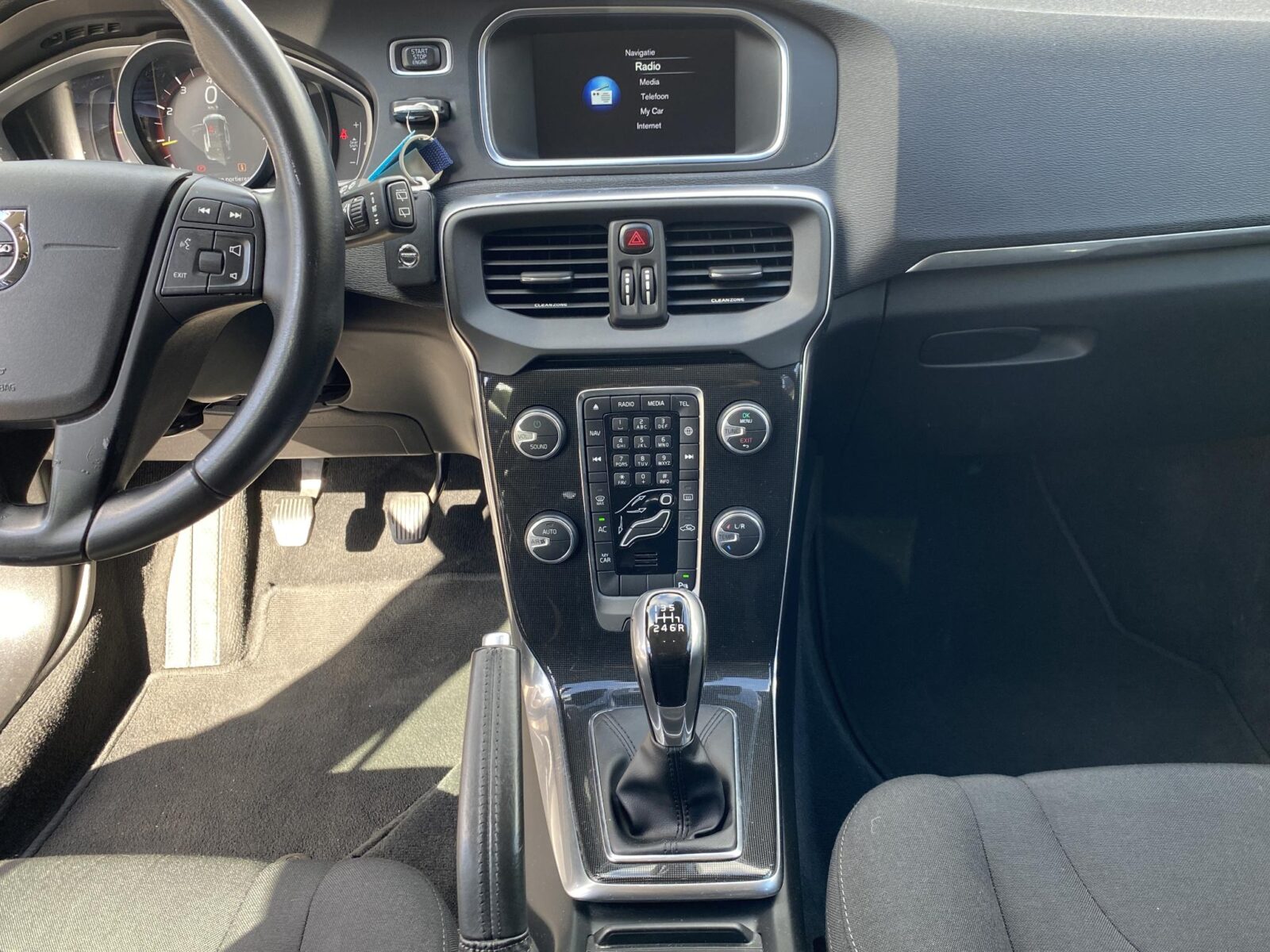 Volvo V40 - Foto 22
