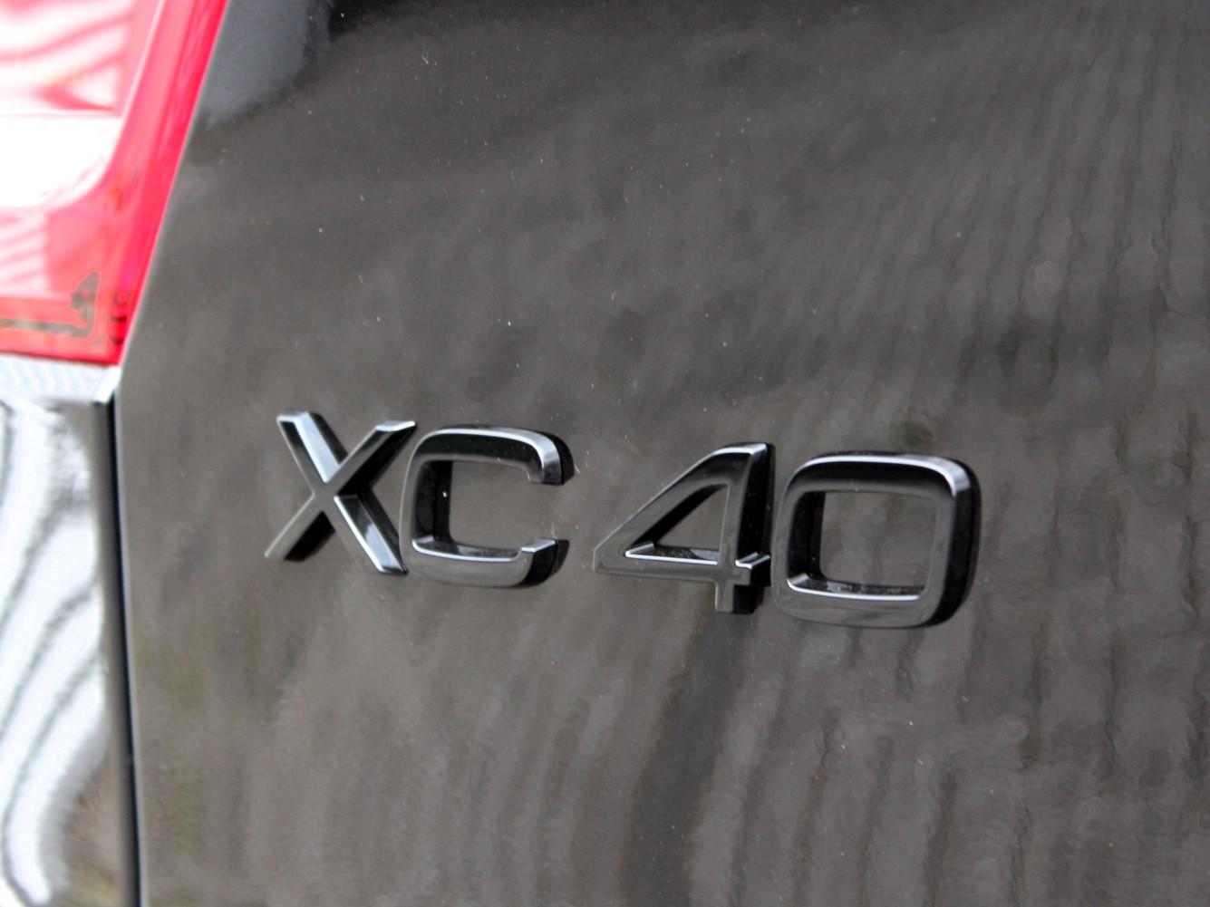 Volvo XC40 - Foto 10