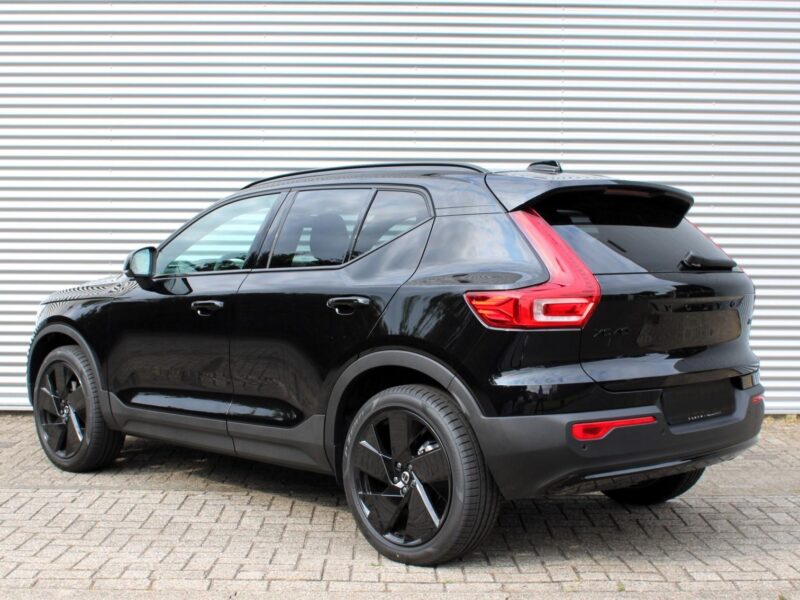 Volvo XC40 - Foto 2