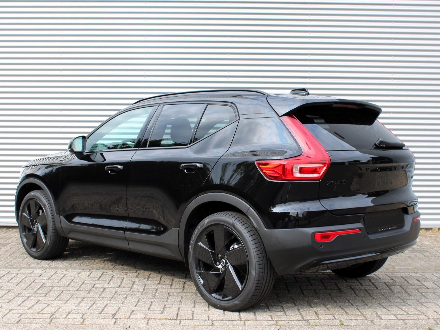 Volvo XC40 - Foto 2