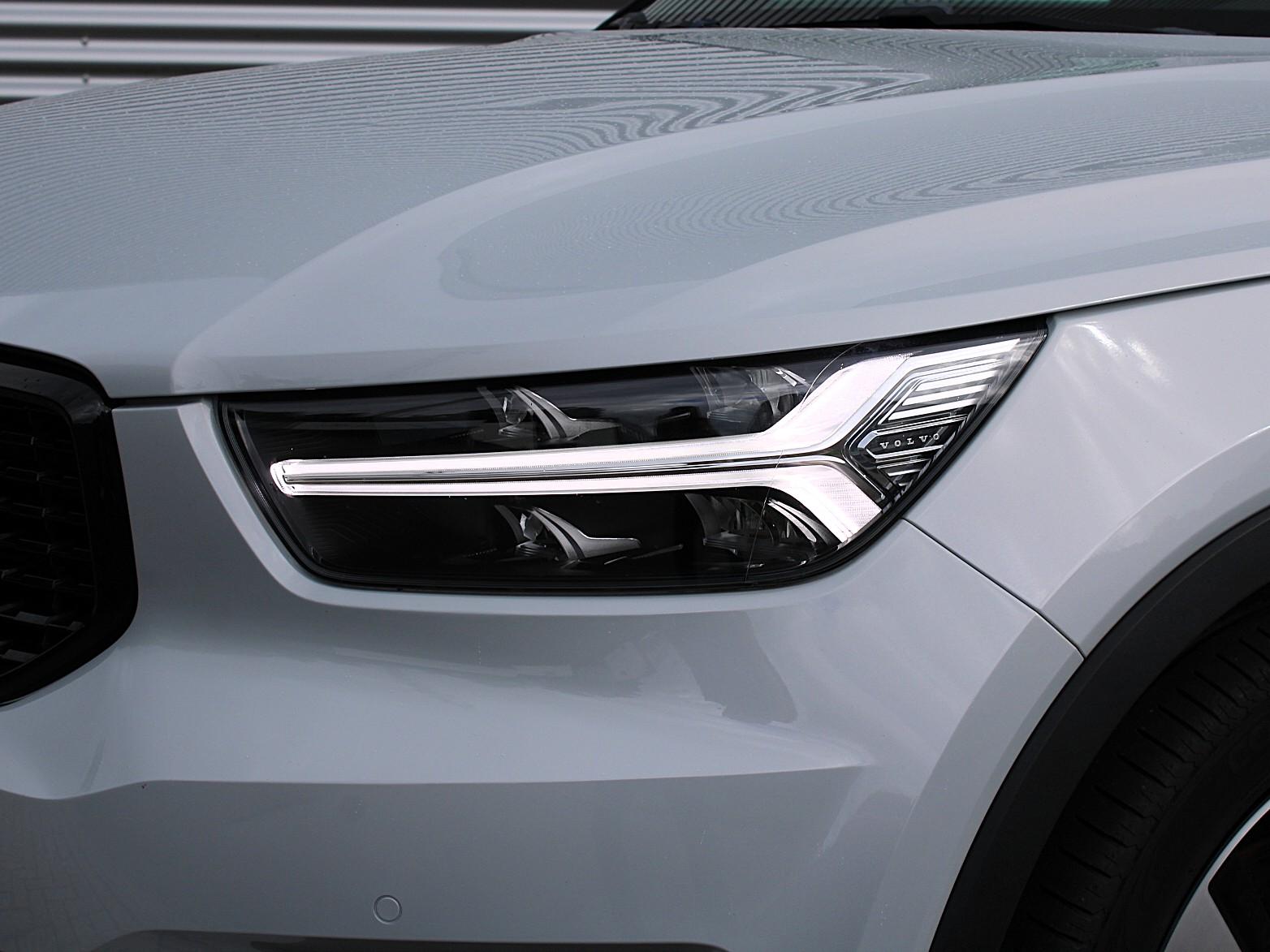 Volvo XC40 - Foto 5