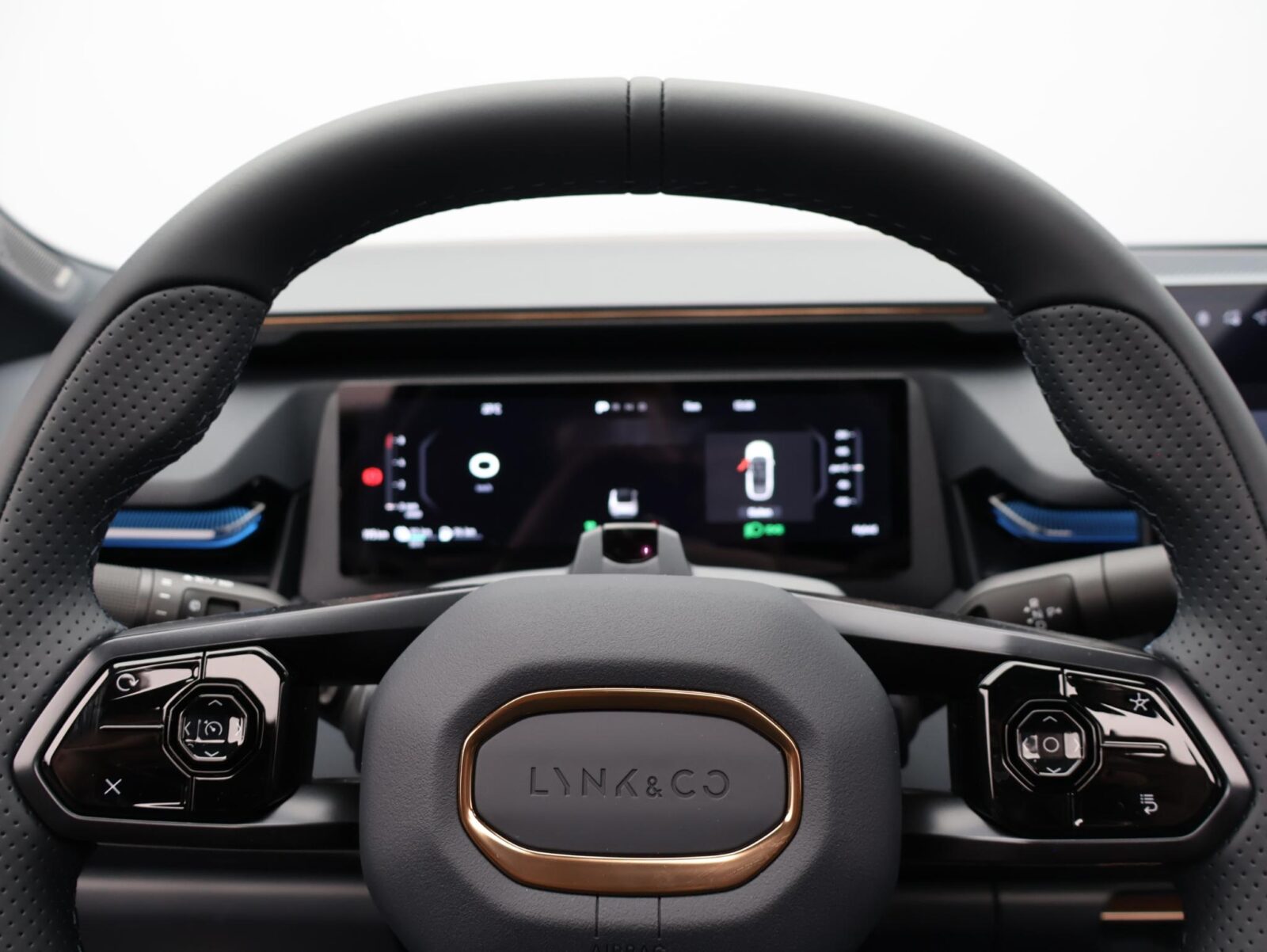 Lynk & Co 08 - Foto 23