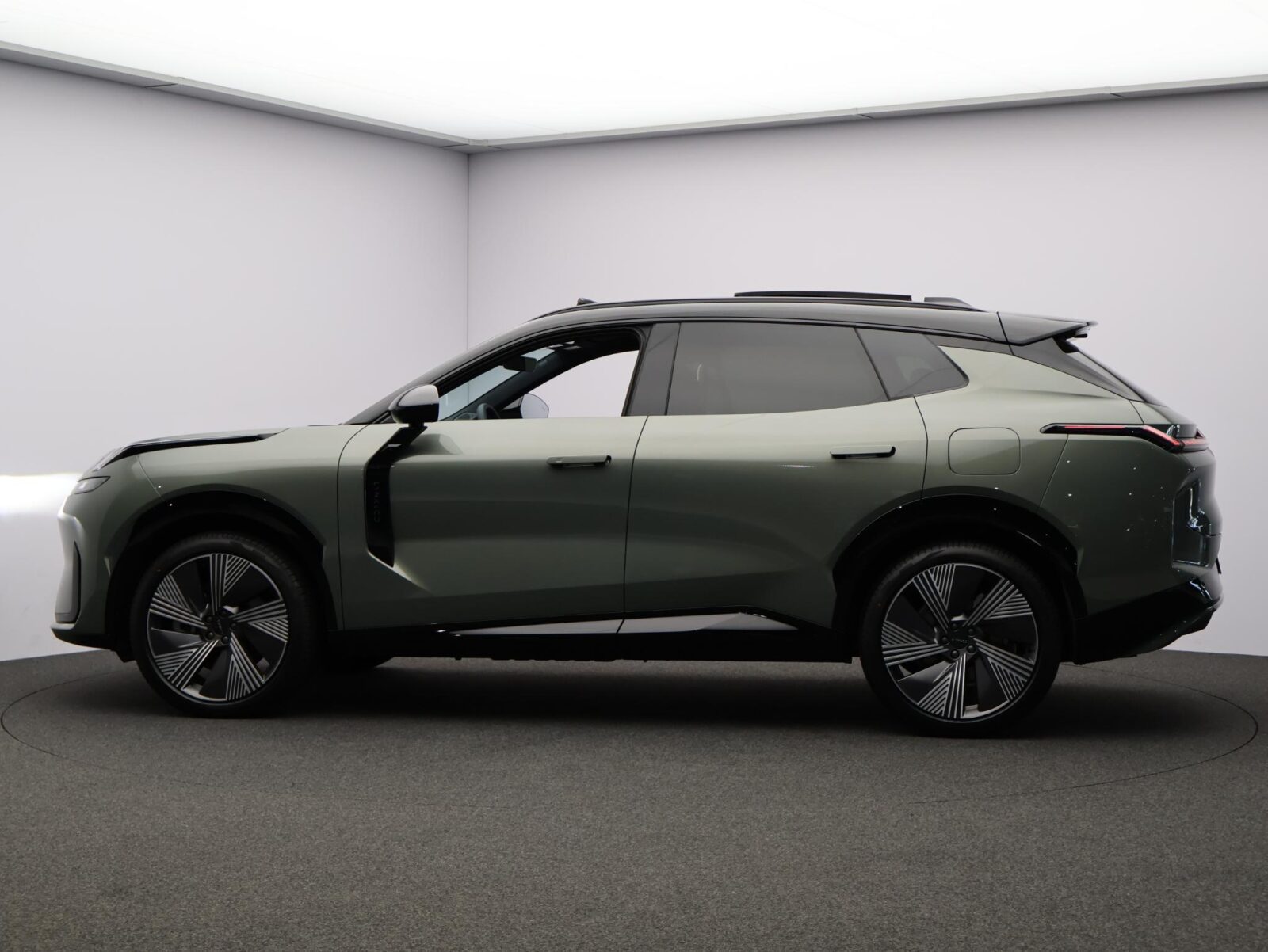 Lynk & Co 08 - Foto 55