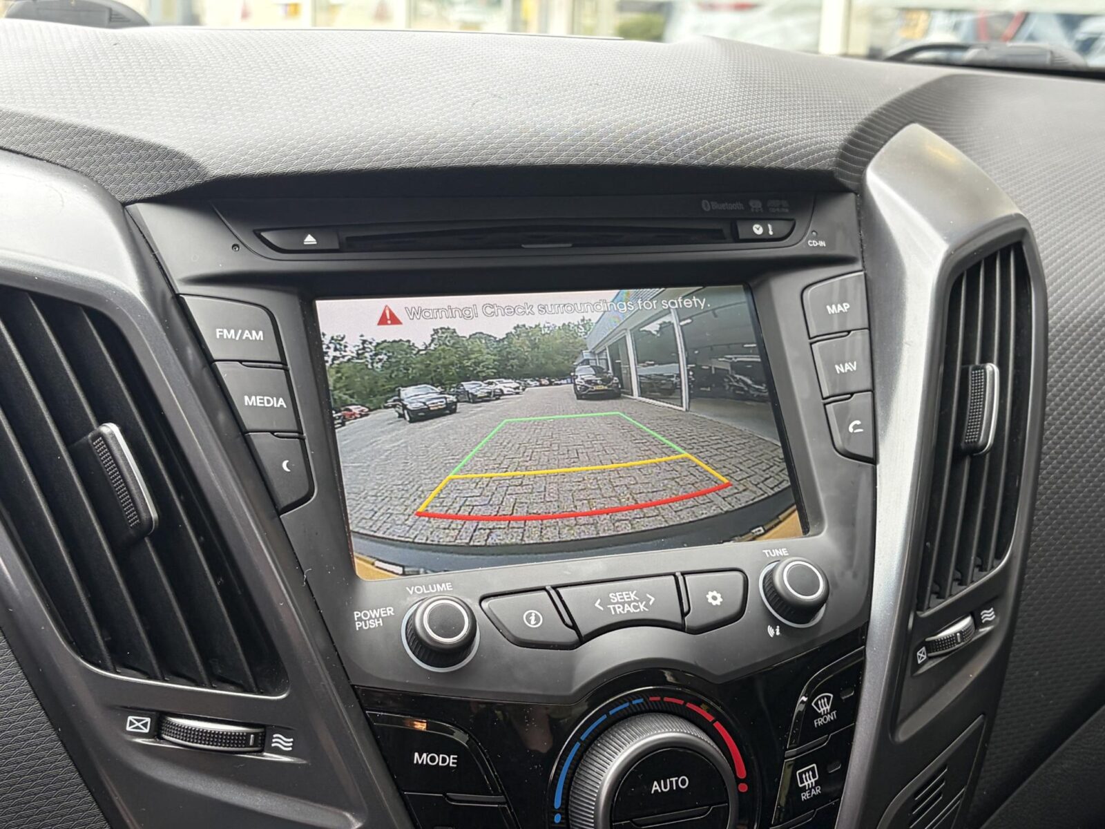 Hyundai Veloster - Foto 26