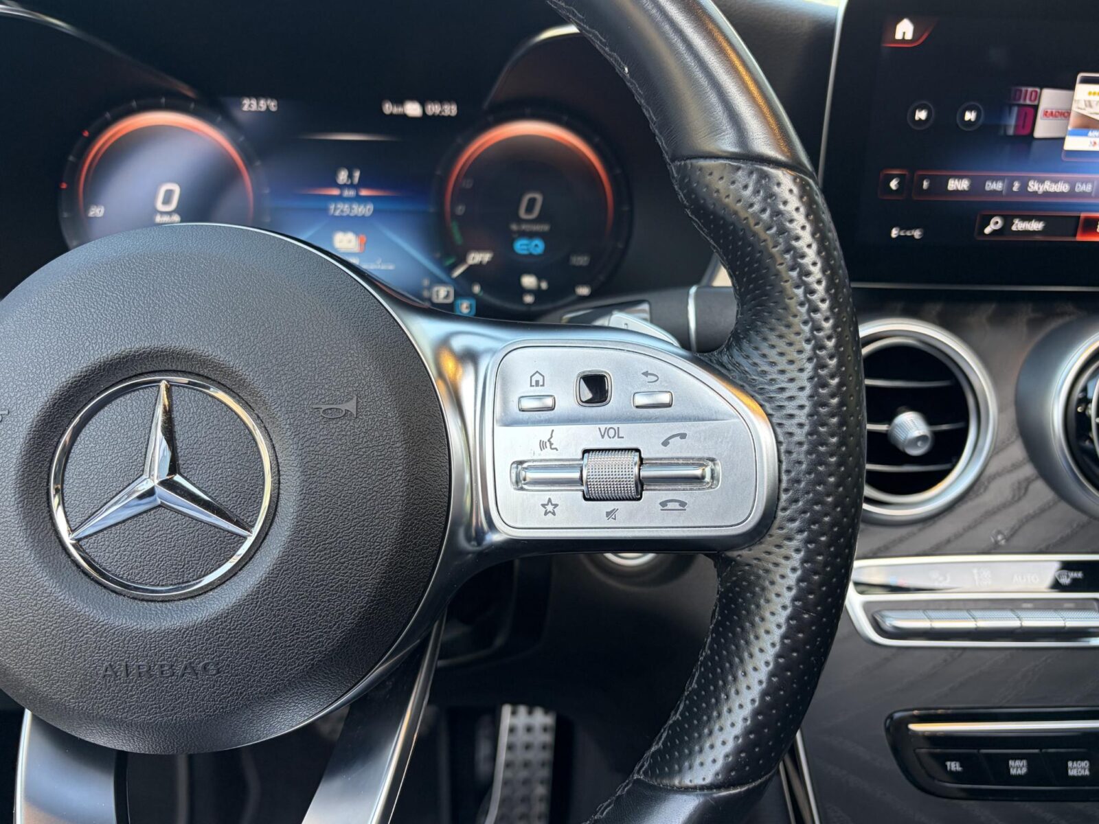Mercedes-Benz GLC - Foto 24