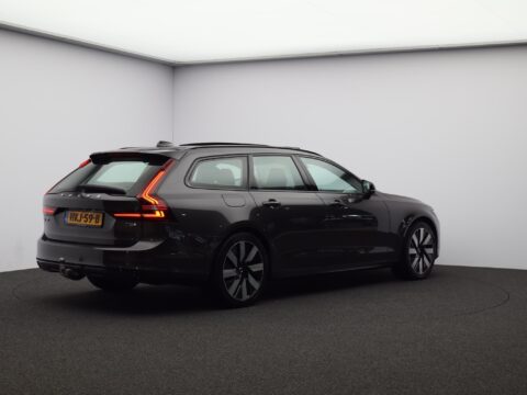 Volvo V90 T8 AWD Plug-in hybrid Ultra Dark