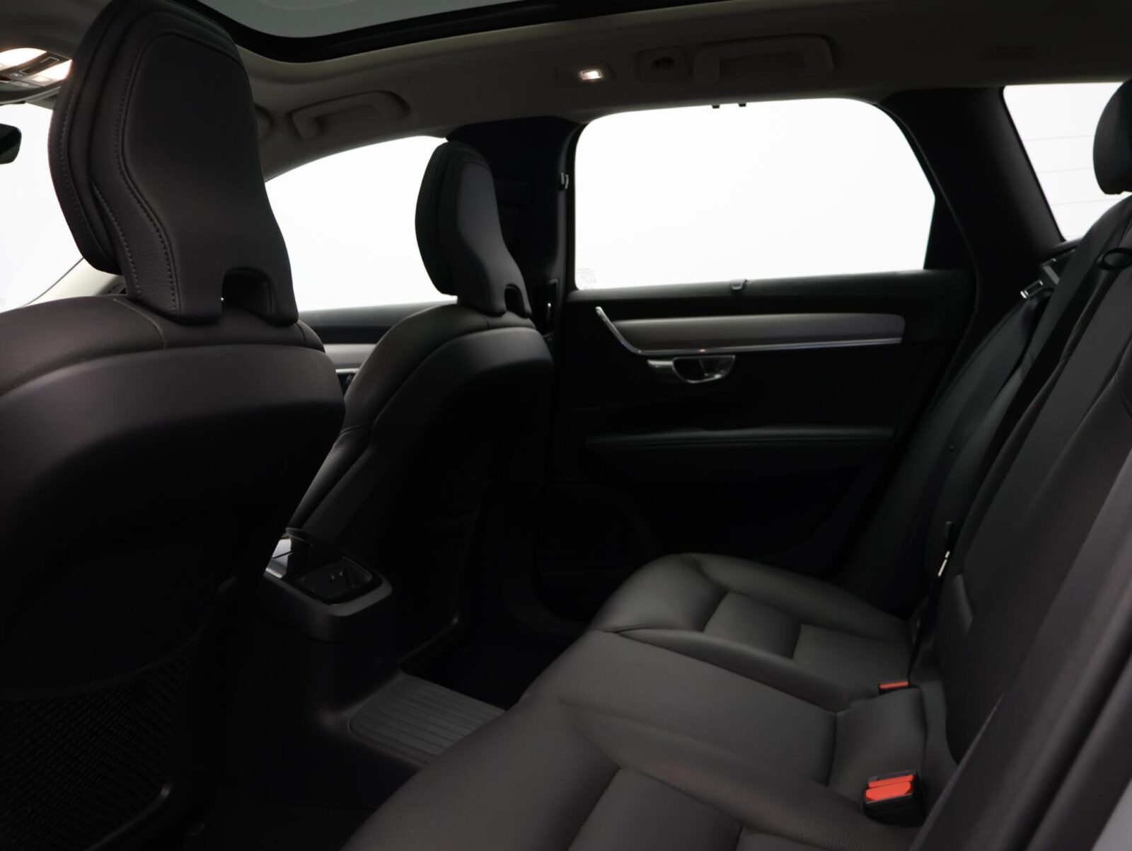 Volvo V90 - Foto 8