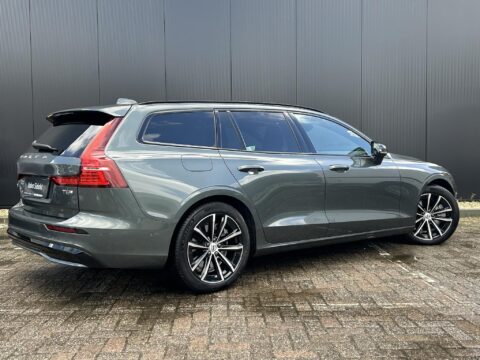 Volvo V60 2.0 T8 Plug-in hybrid AWD Plus Dark