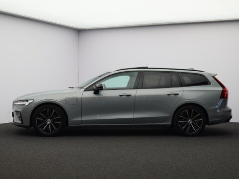 Volvo V60 2.0 T8 Plug-in hybrid AWD Plus Dark