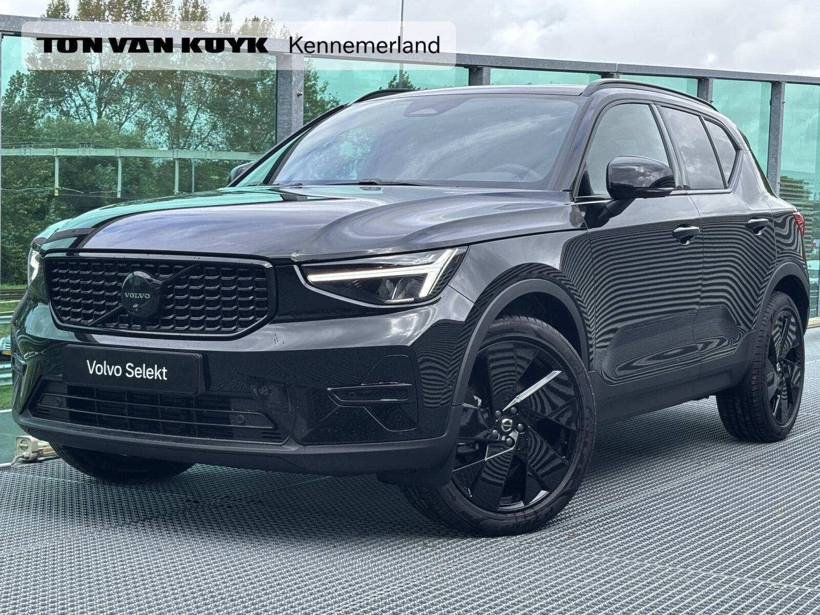 Volvo XC40 - Foto 1