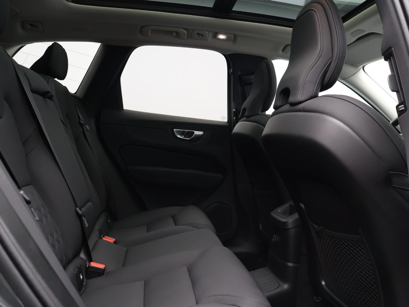 Volvo XC60 - Foto 10