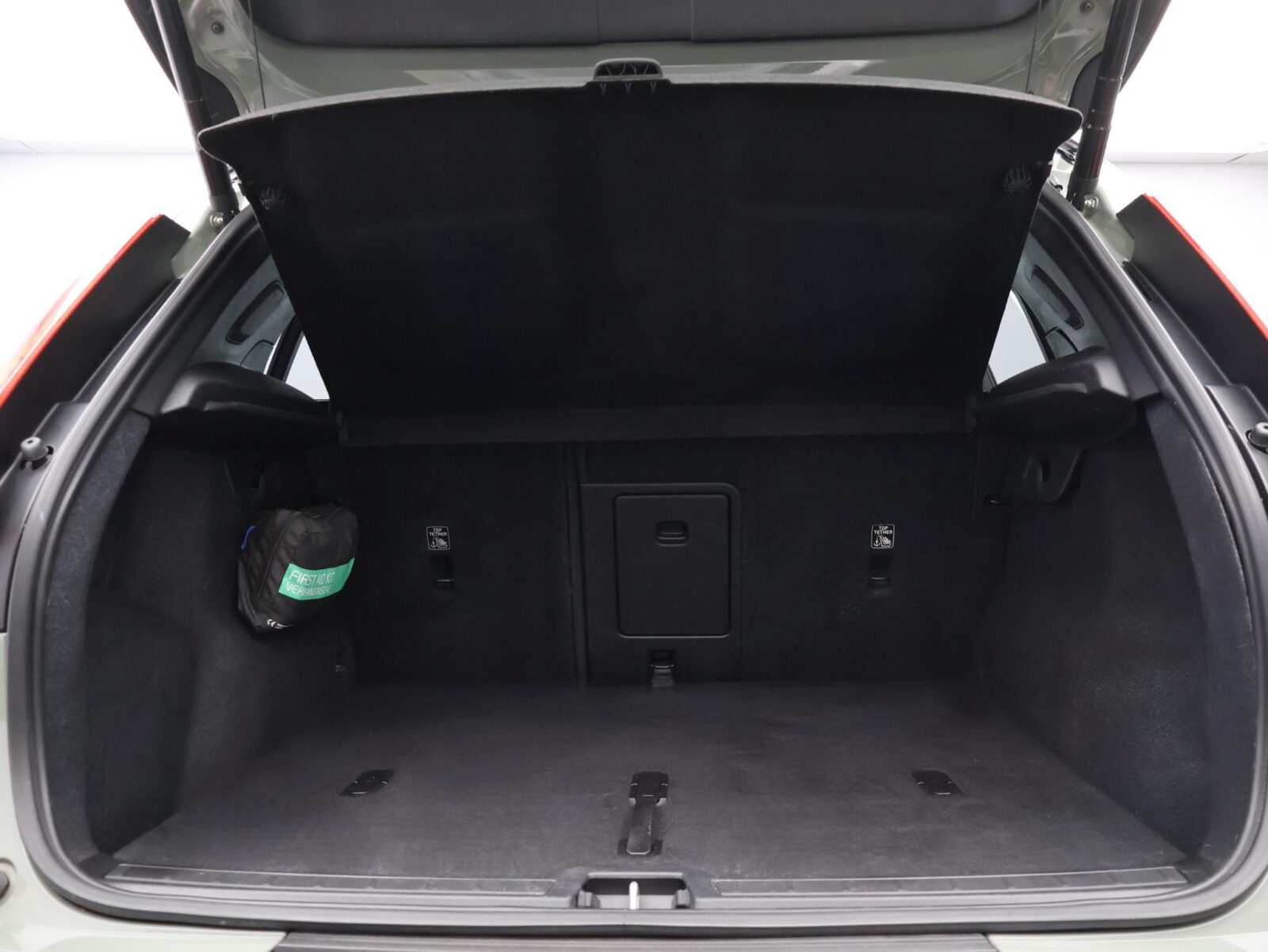 Volvo EX40 - Foto 13
