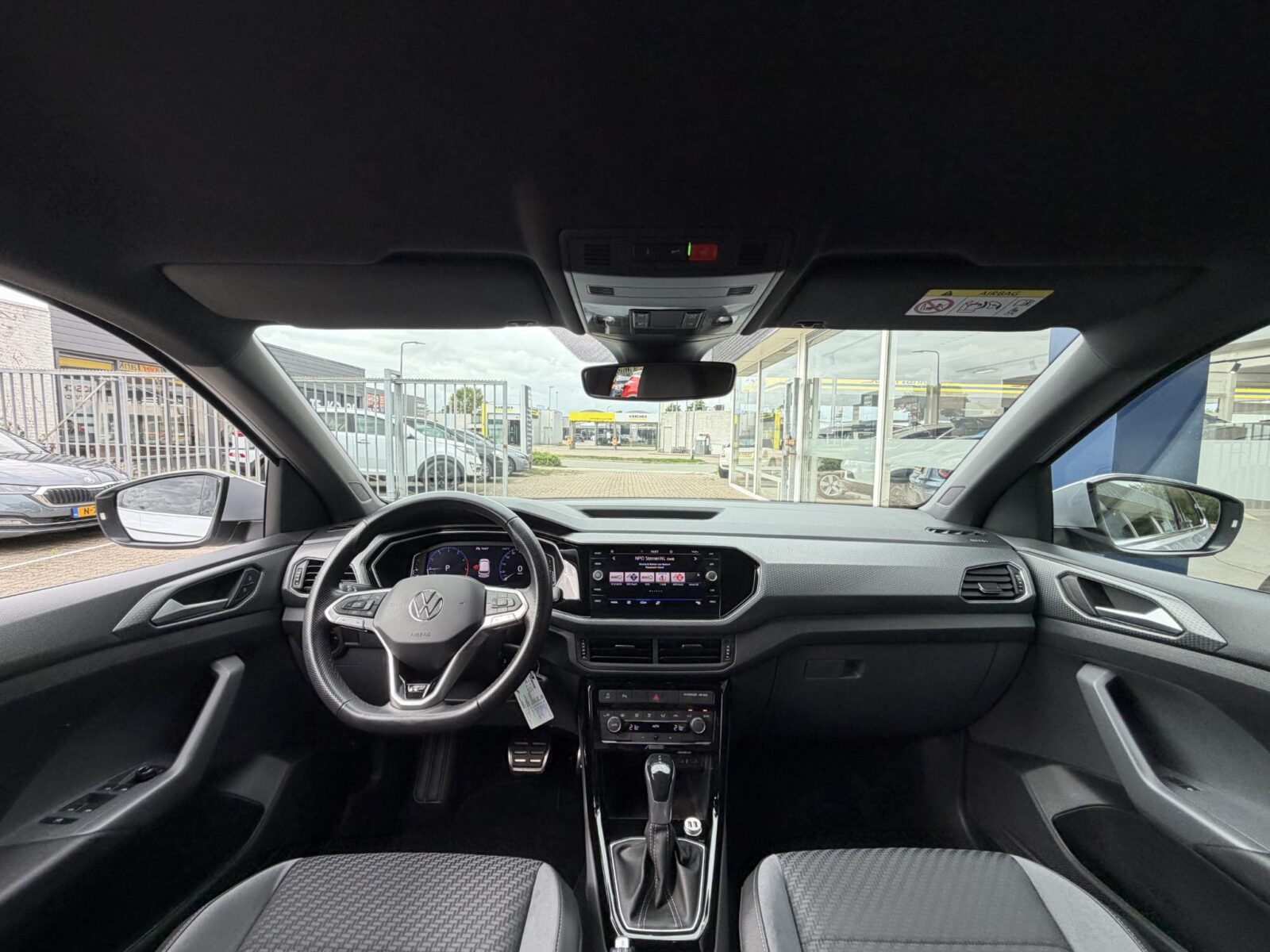 Volkswagen T-Cross - Foto 15