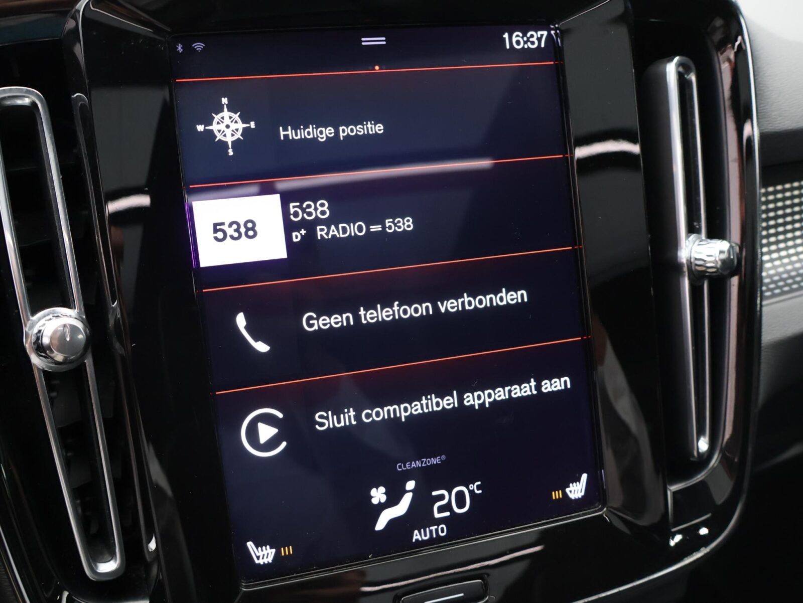 Volvo XC40 - Foto 12