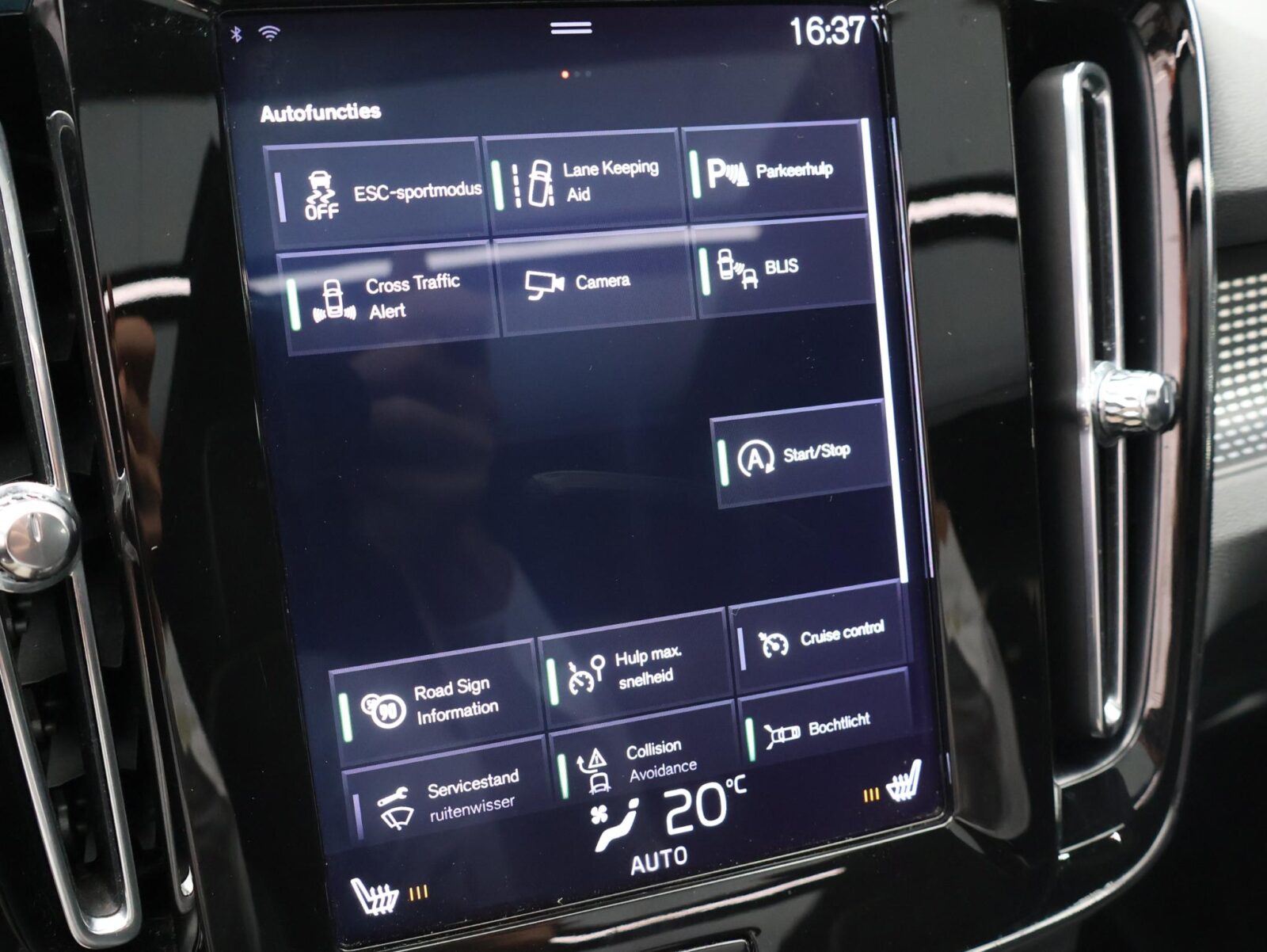 Volvo XC40 - Foto 15
