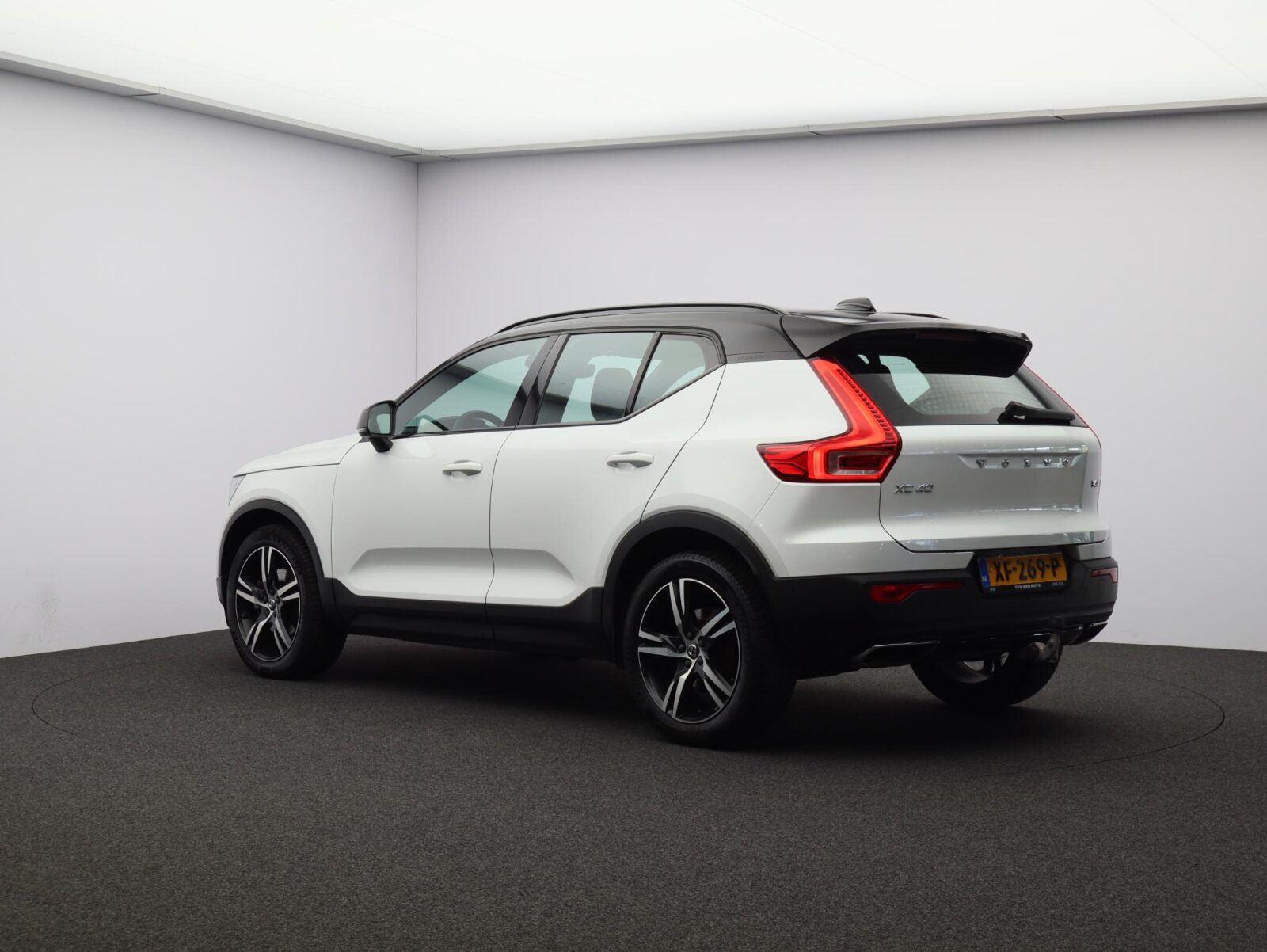 Volvo XC40 - Foto 20