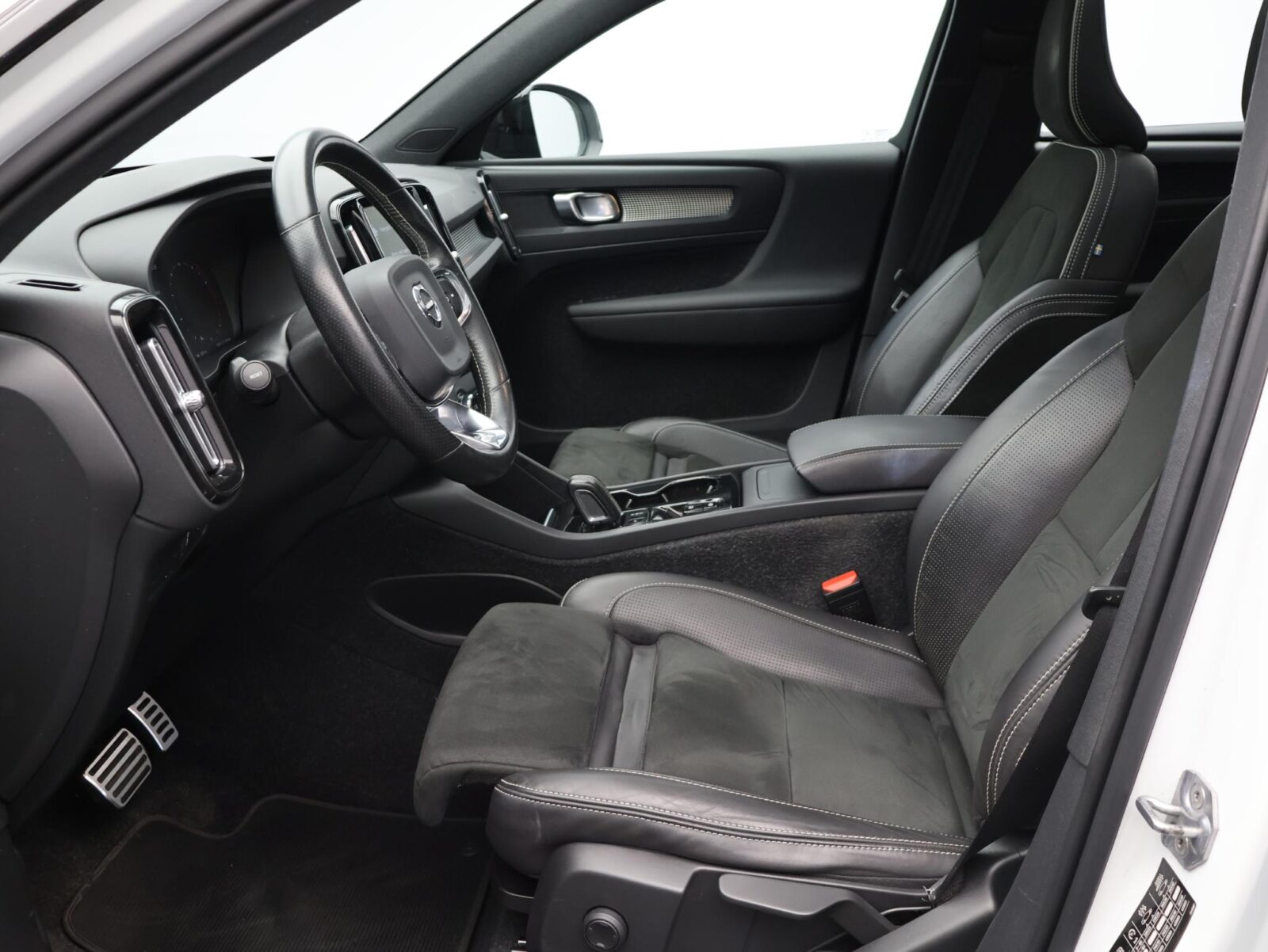 Volvo XC40 - Foto 5