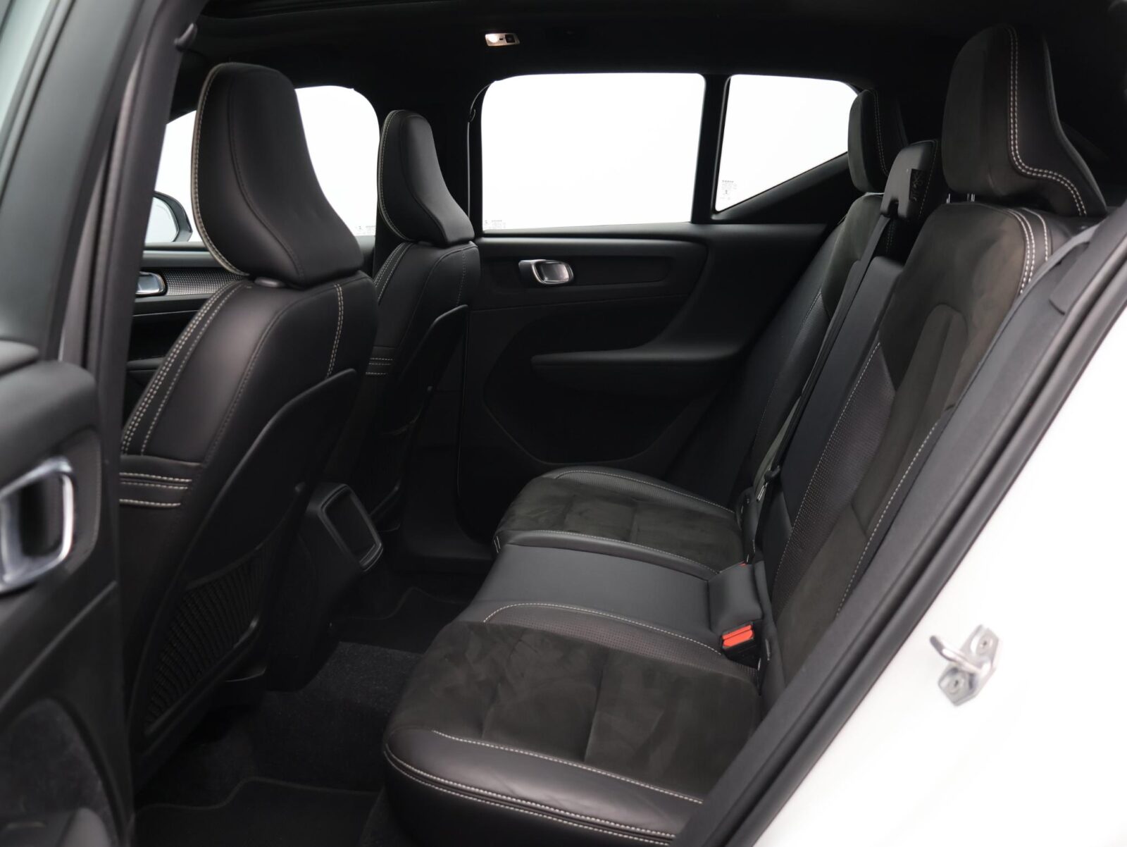 Volvo XC40 - Foto 6