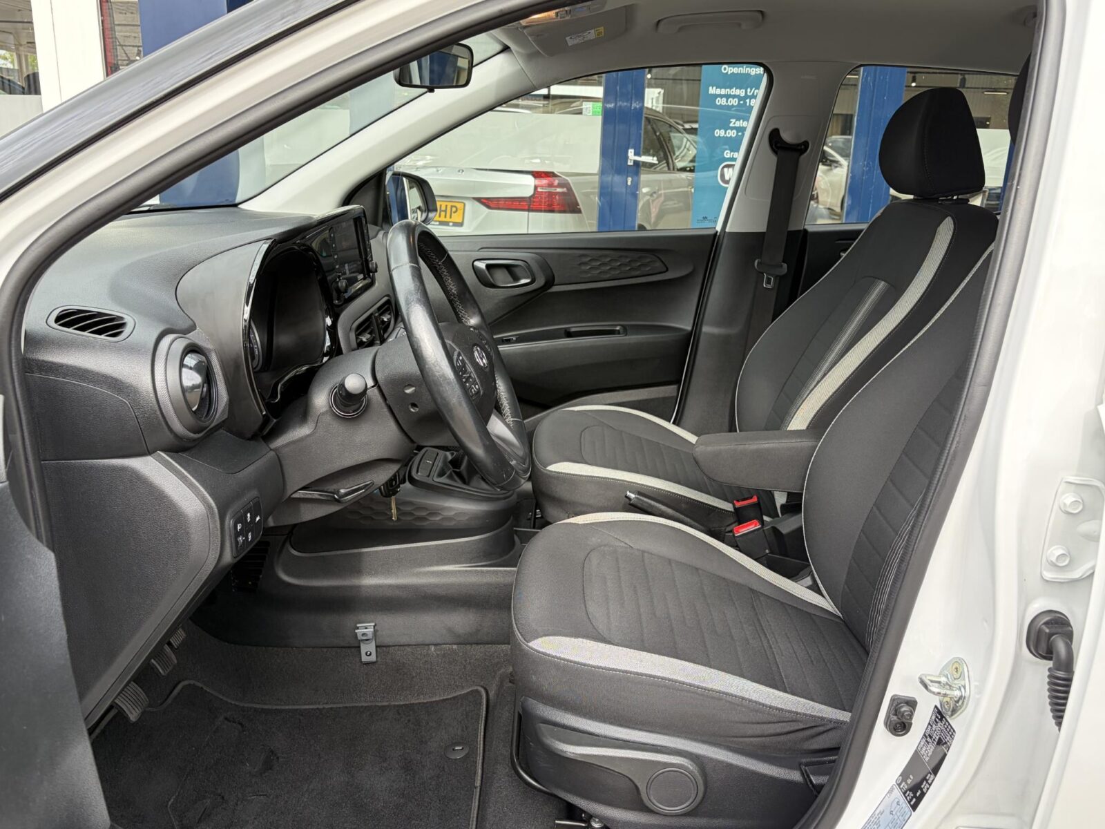 Hyundai i10 - Foto 12