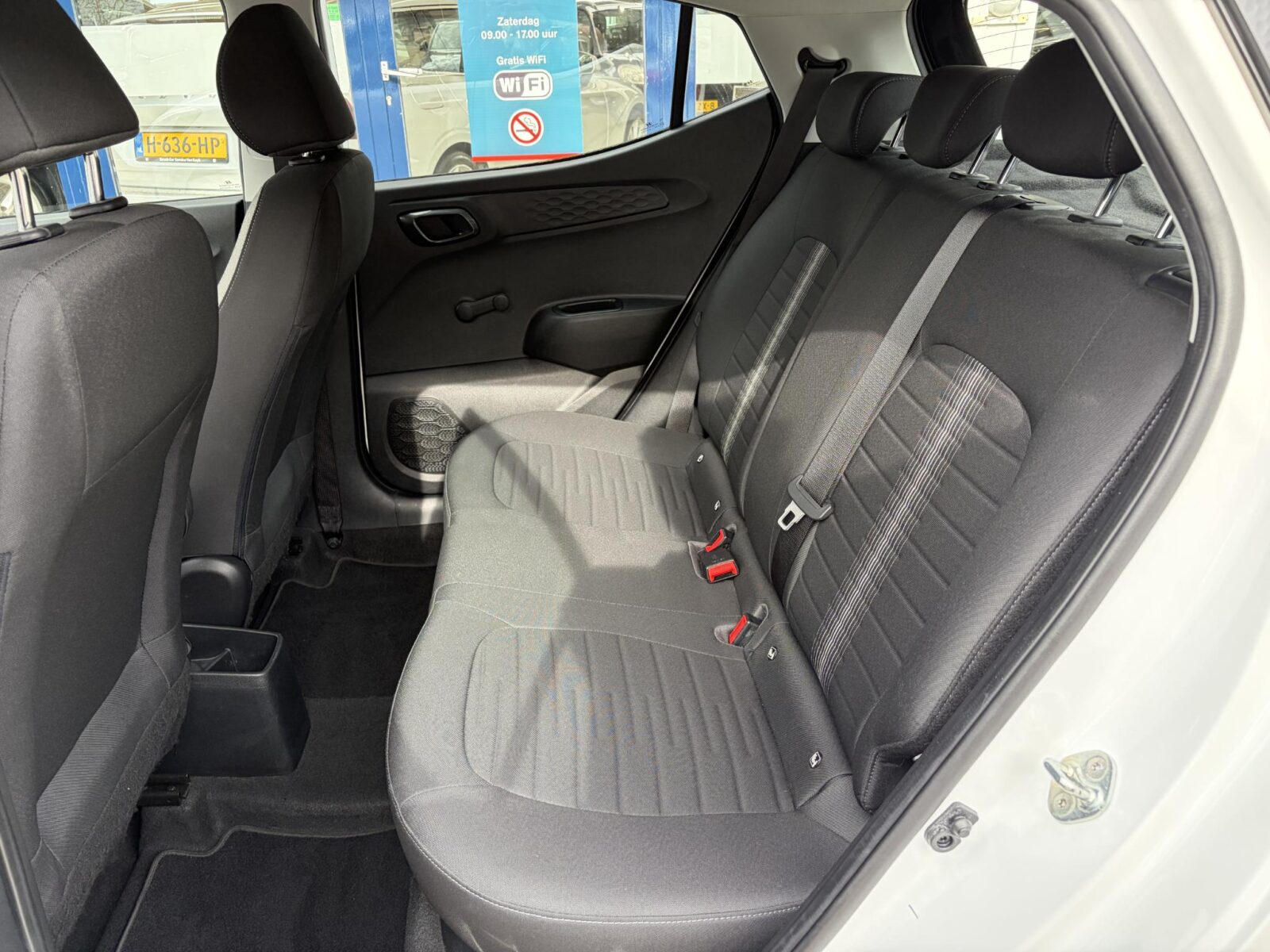 Hyundai i10 - Foto 14