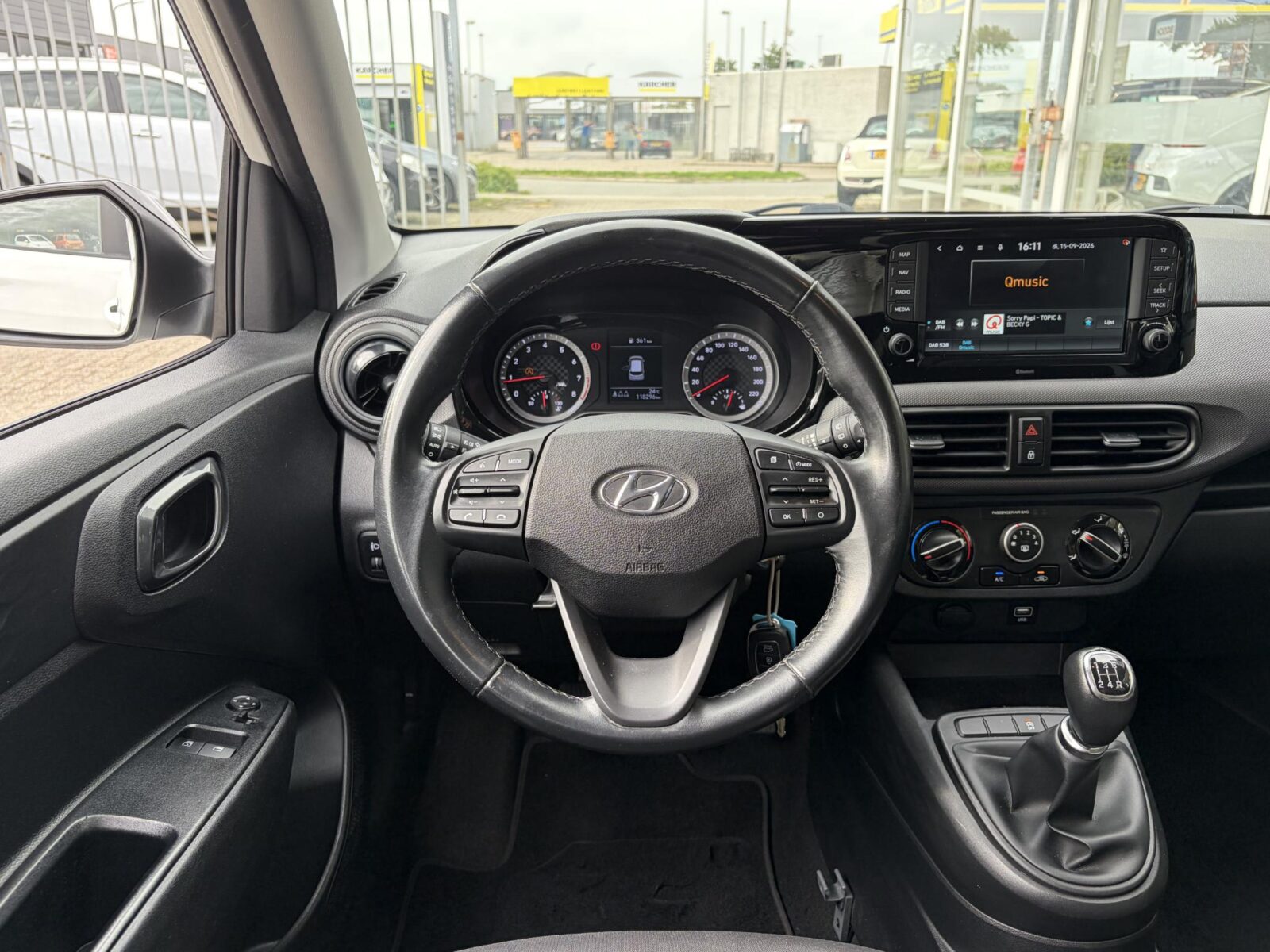Hyundai i10 - Foto 17