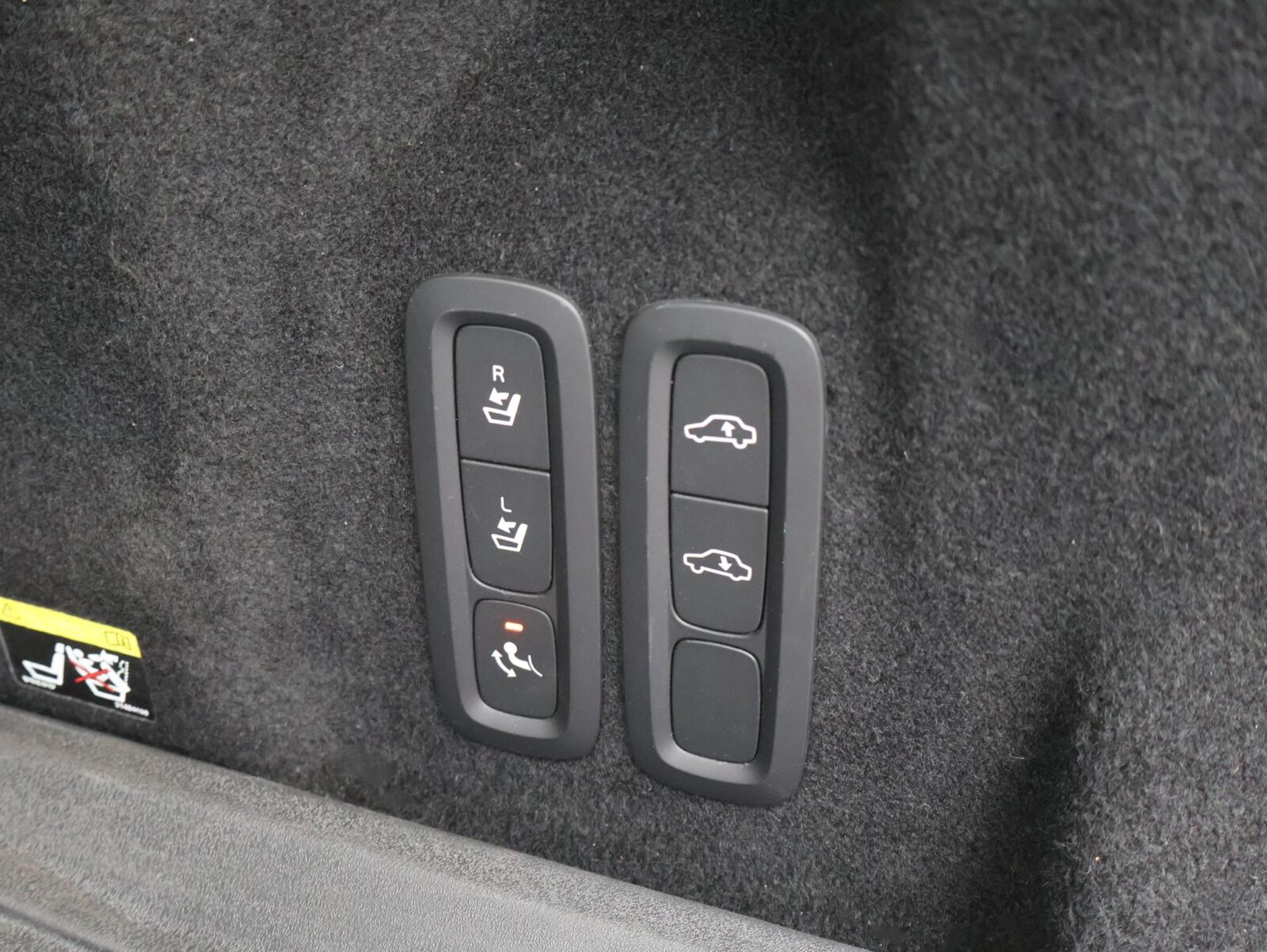 Volvo XC60 - Foto 21