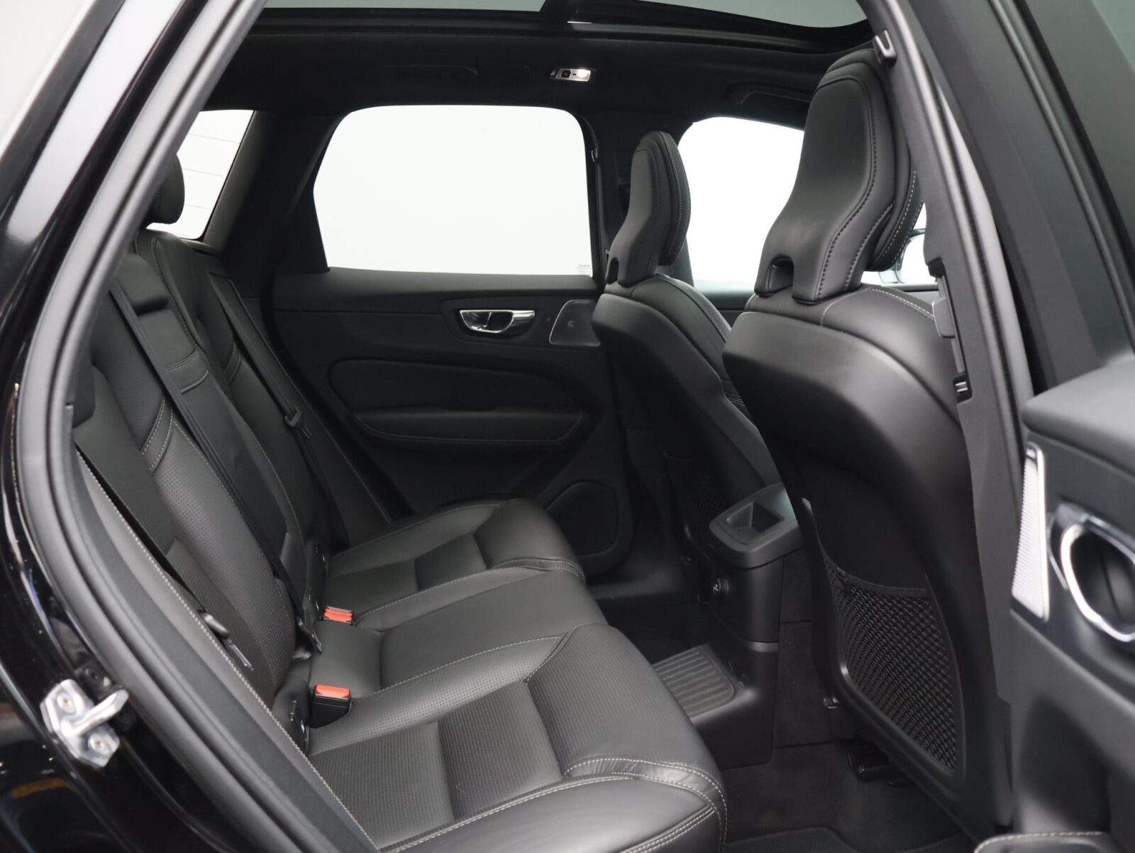 Volvo XC60 - Foto 9