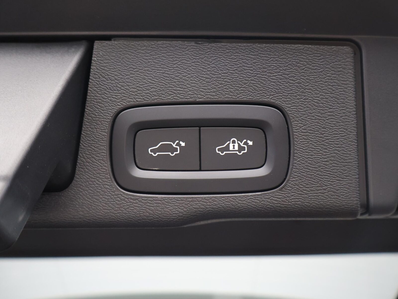 Volvo XC60 - Foto 16