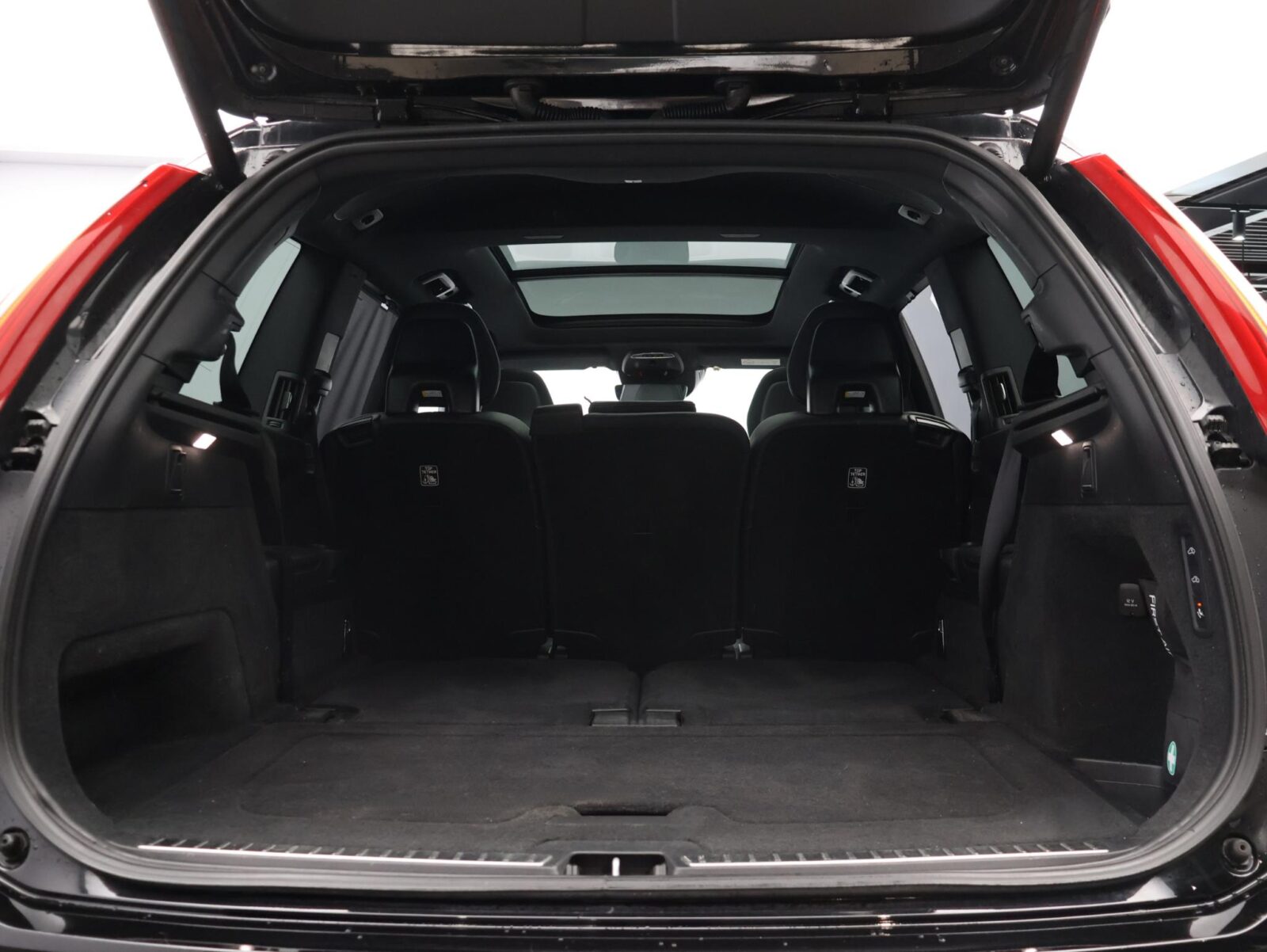 Volvo XC90 - Foto 25