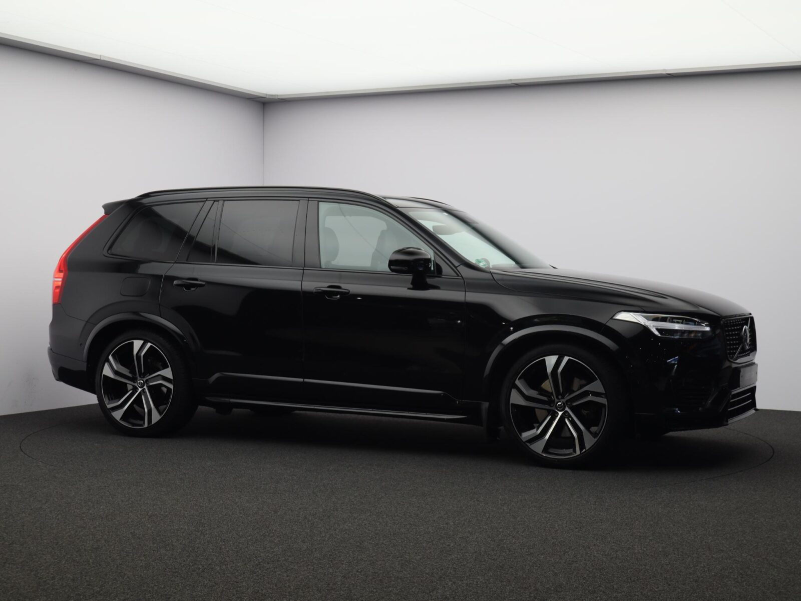 Volvo XC90 - Foto 37