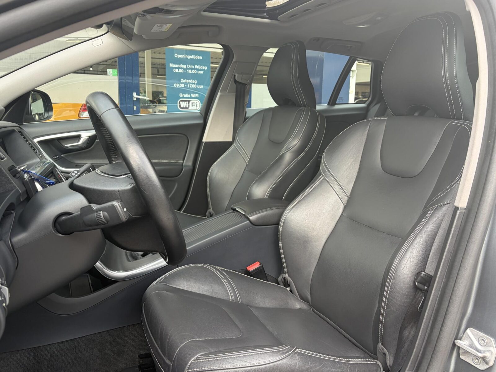 Volvo V60 - Foto 12