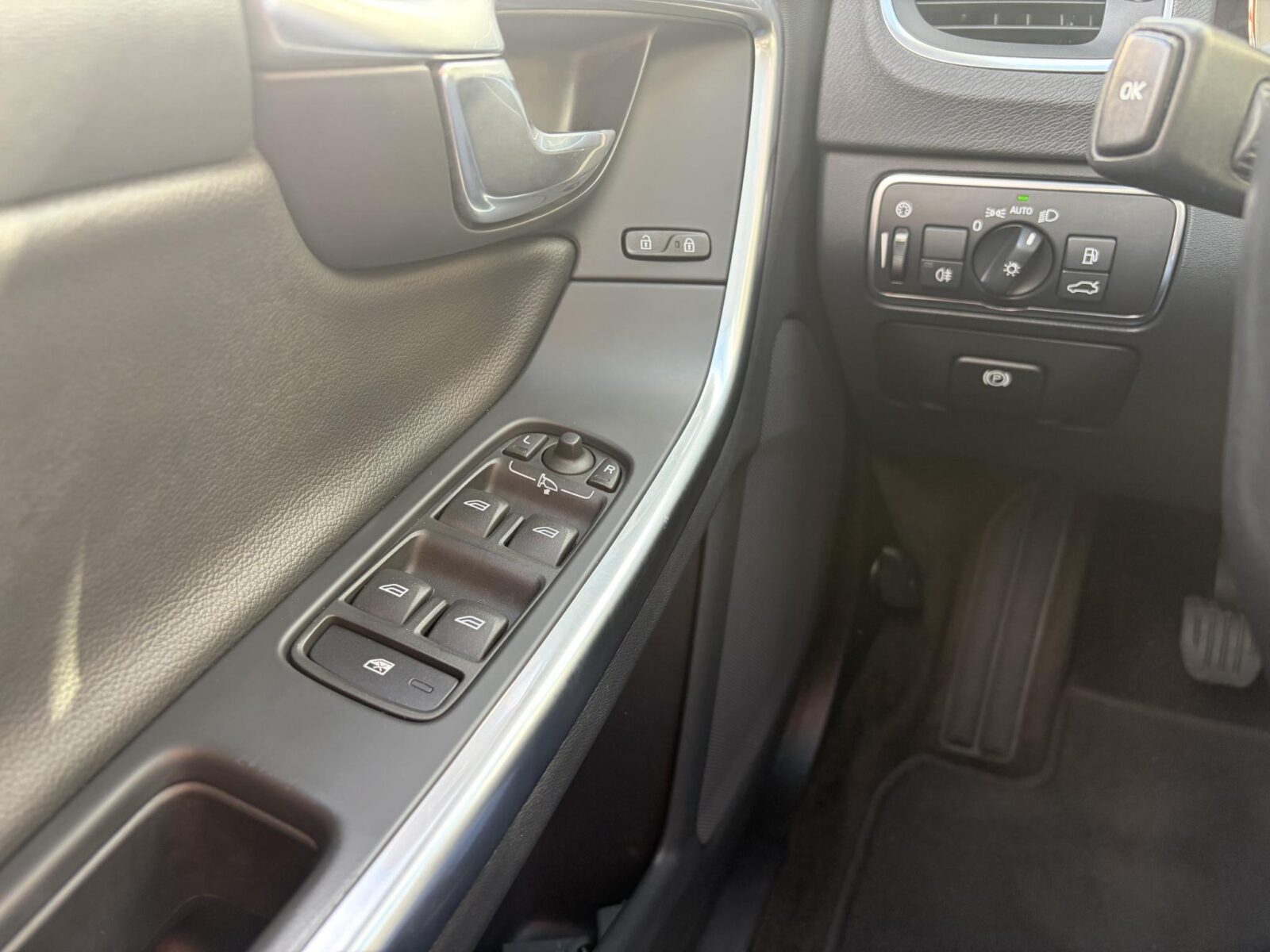 Volvo V60 - Foto 32