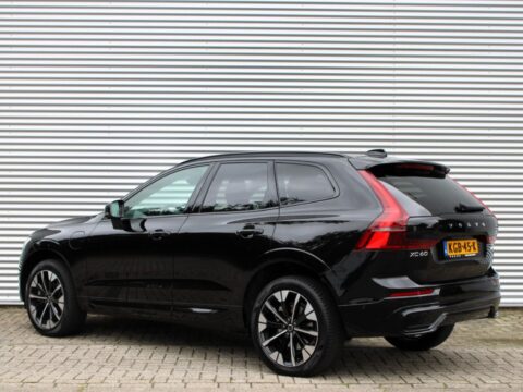 Volvo XC60 2.0 T6 Plug-in hybrid AWD Ultra Dark