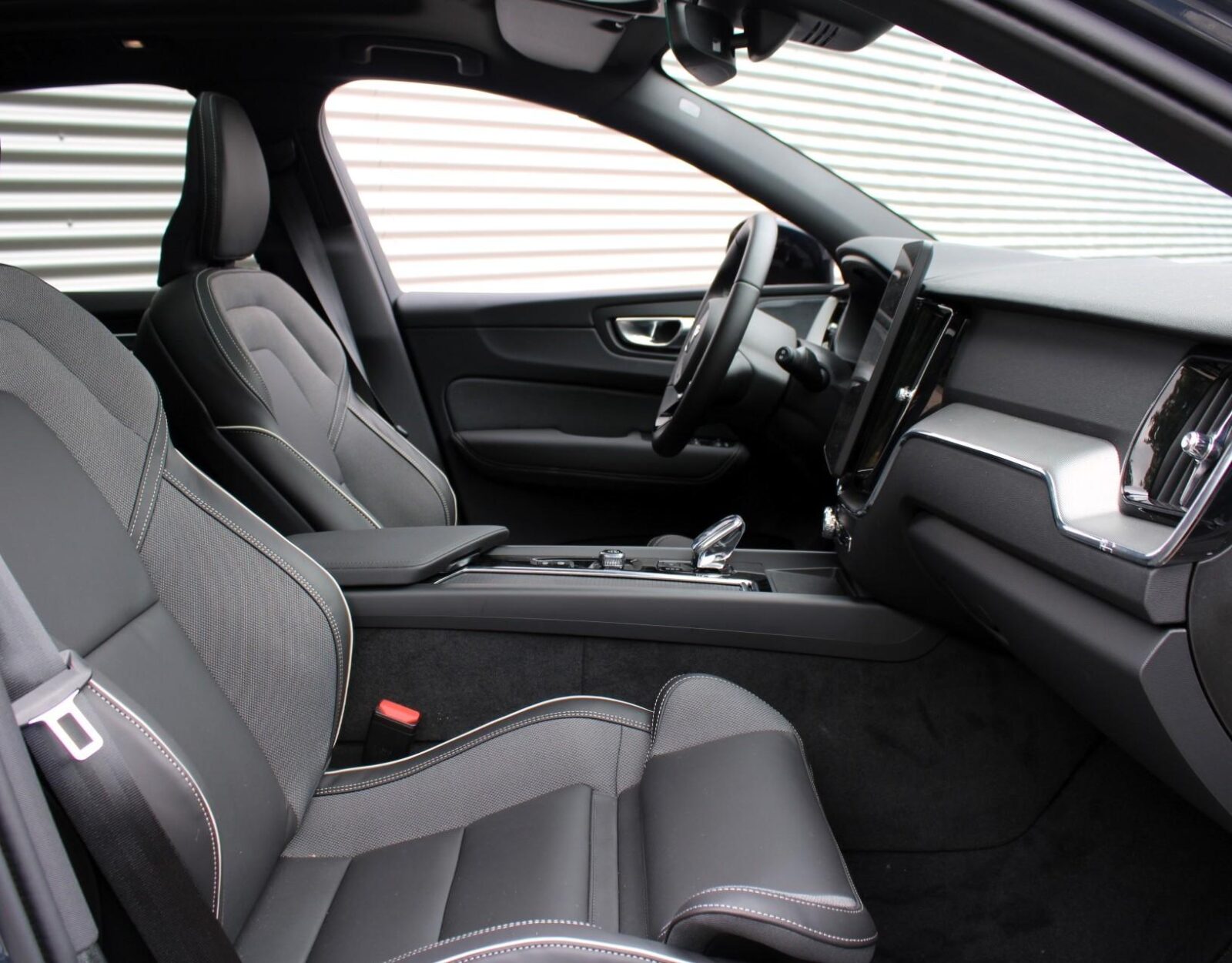 Volvo XC60 - Foto 18