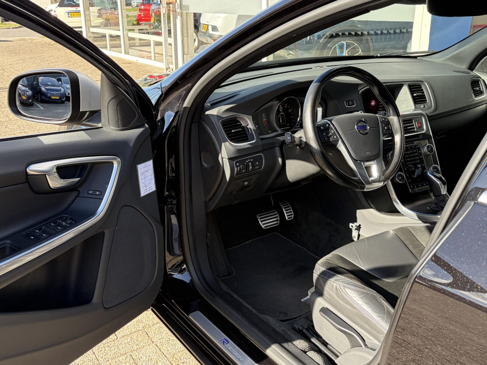 Volvo V60 - Foto 11