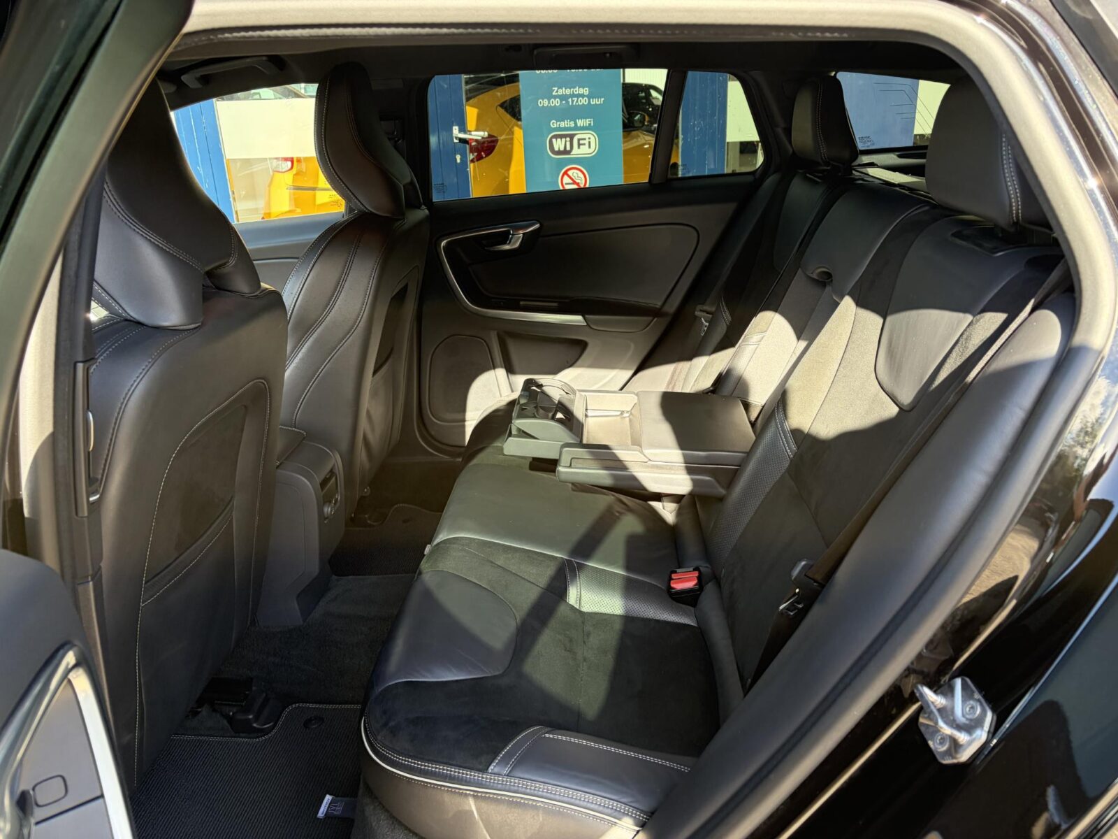 Volvo V60 - Foto 14