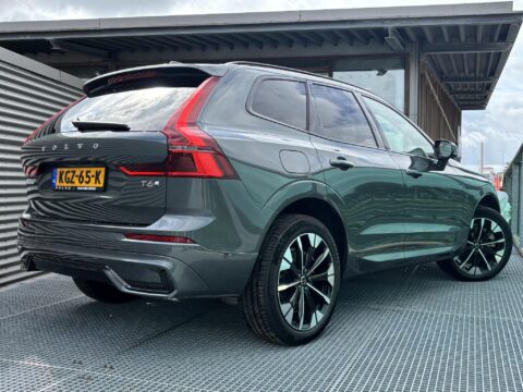 Volvo XC60 2.0 T6 Plug-in hybrid AWD Ultra Dark