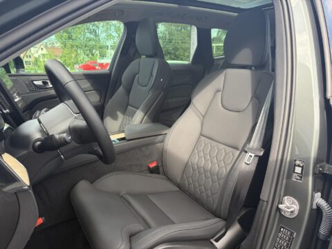 Volvo XC60 2.0 T6 Plug-in hybrid AWD Ultra Dark