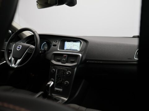 Volvo V40 Cross Country T4 180PK Momentum