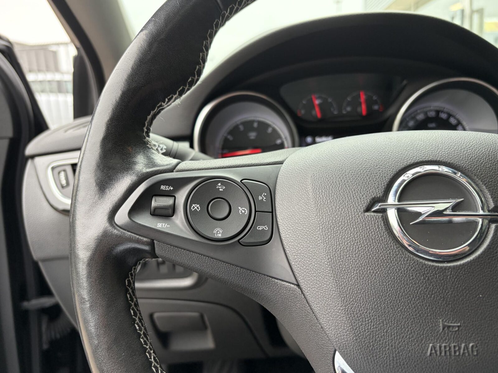 Opel Astra - Foto 18