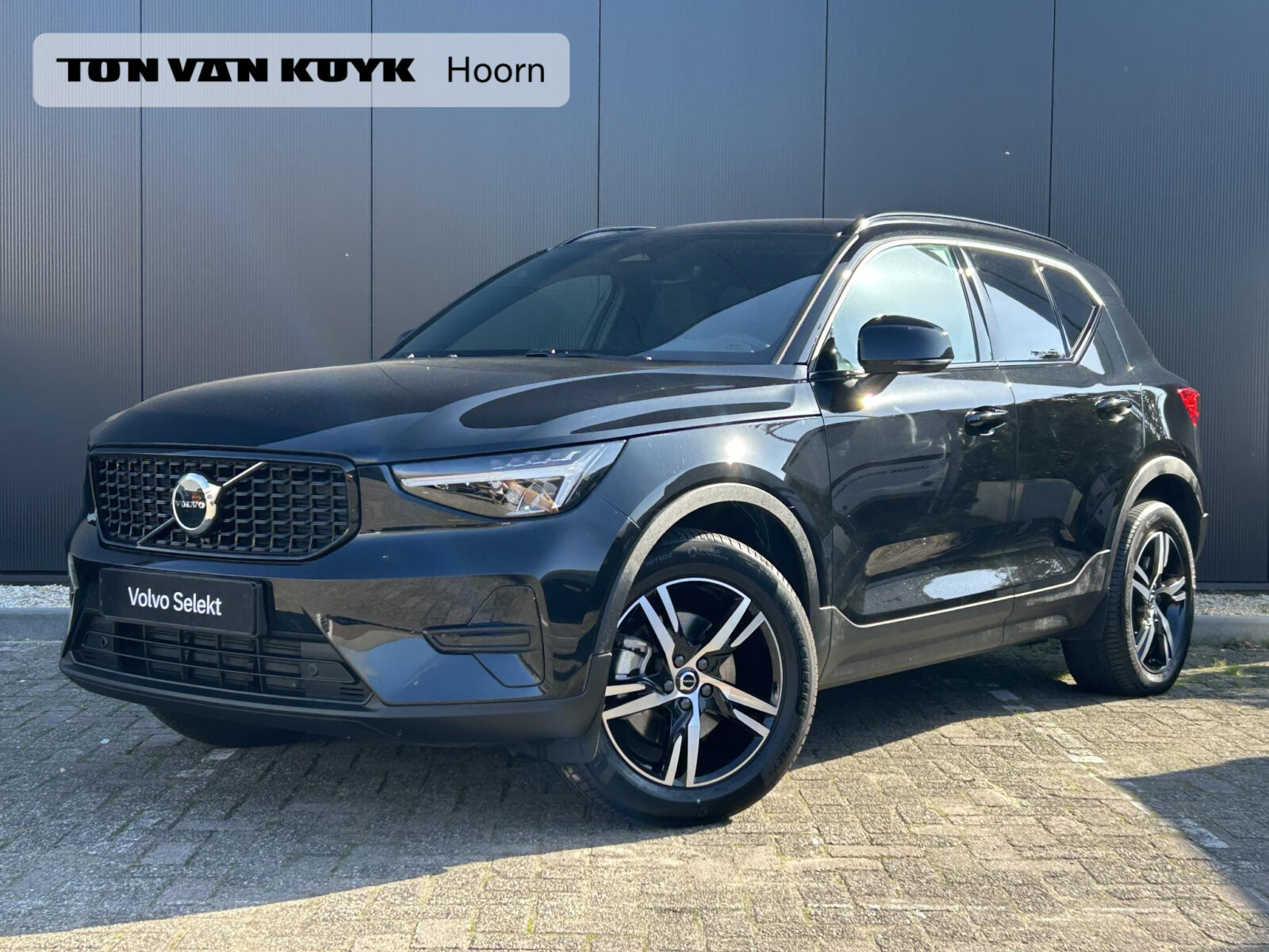 Volvo XC40 - Foto 1