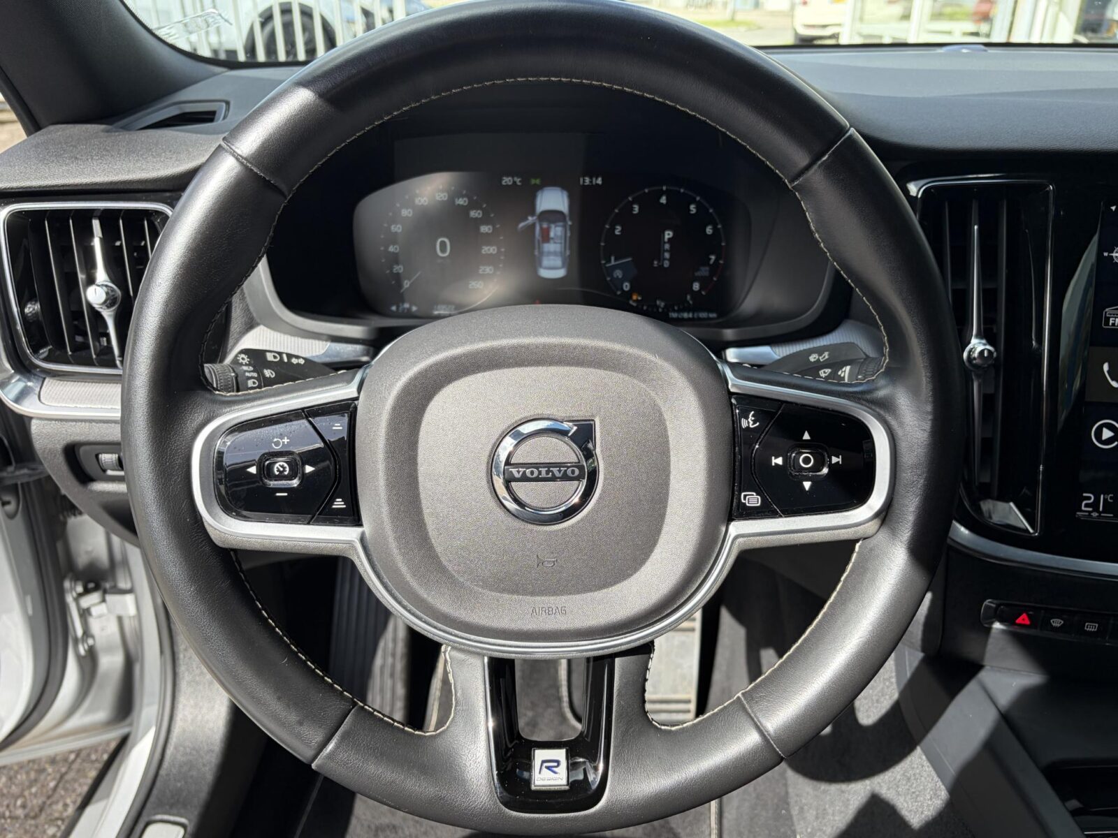 Volvo S60 - Foto 19