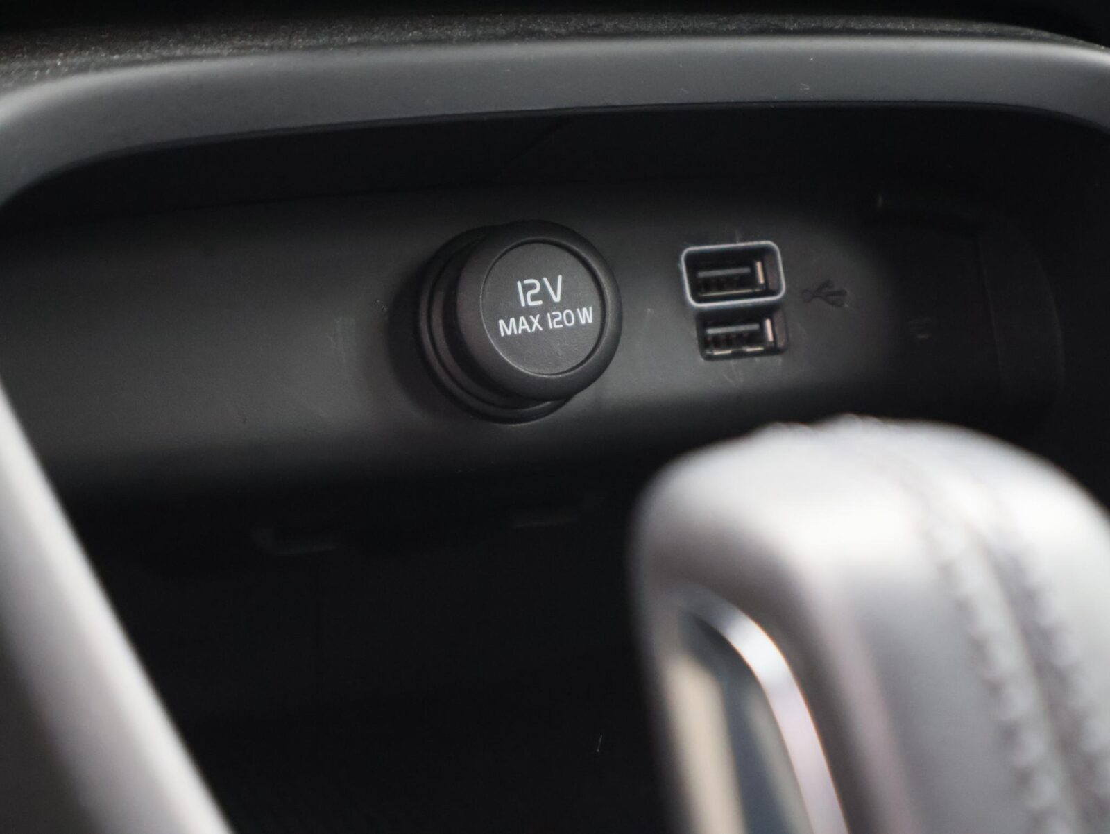 Volvo XC40 - Foto 13