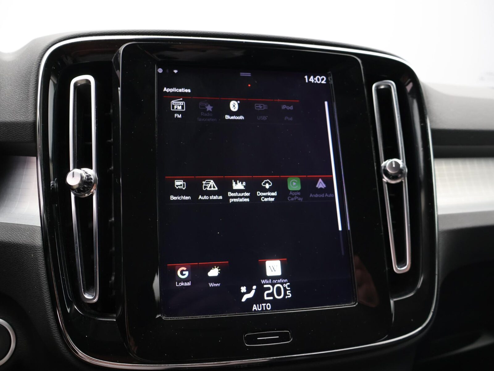 Volvo XC40 - Foto 16