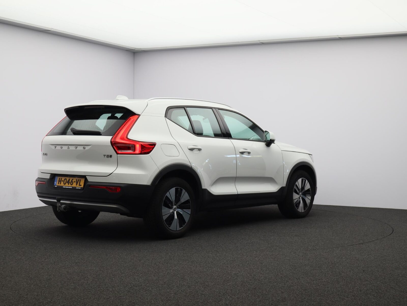 Volvo XC40 - Foto 2