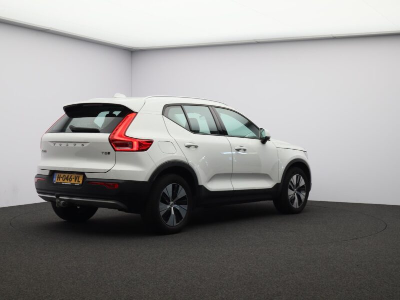 Volvo XC40 - Foto 2