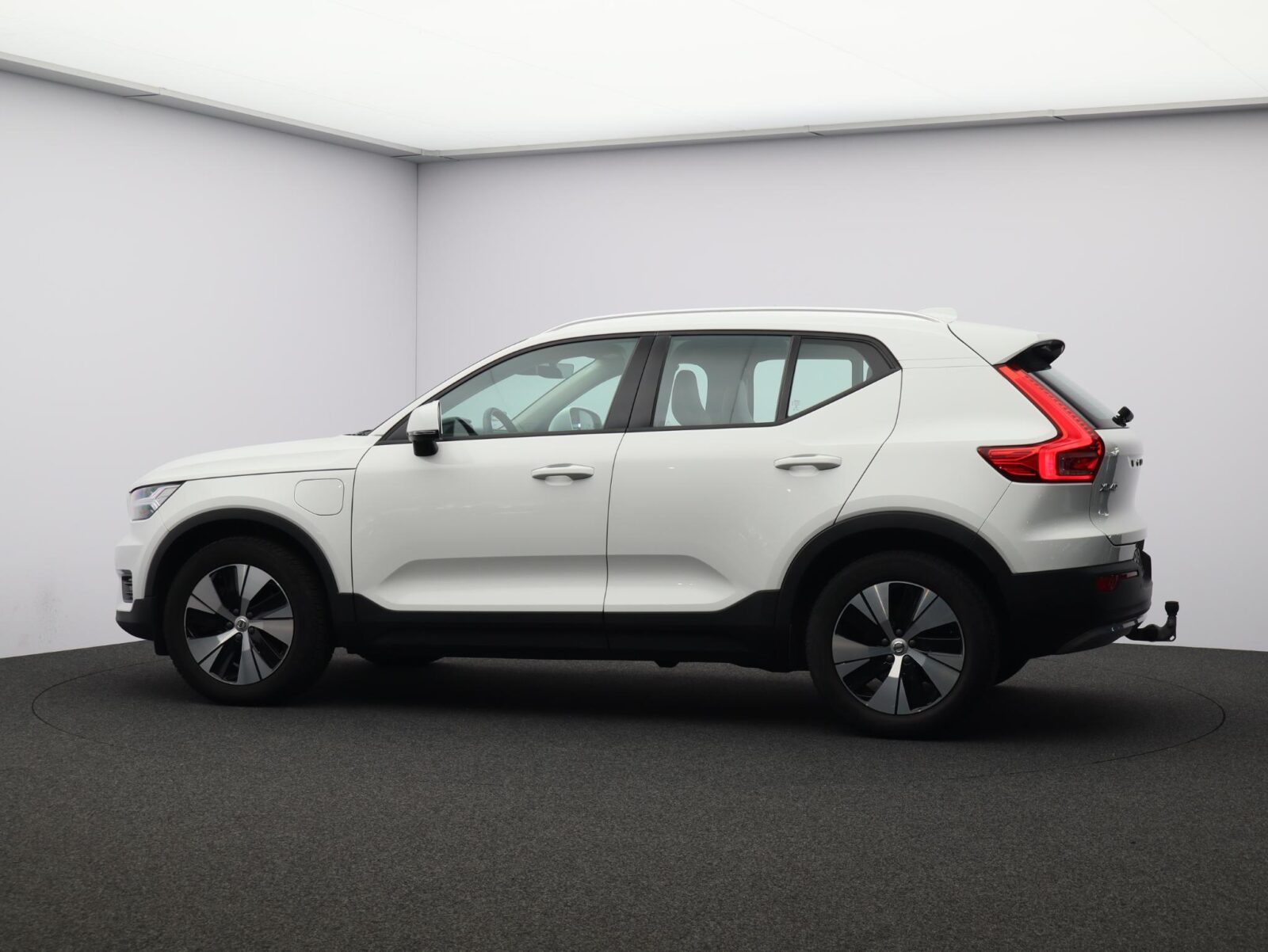 Volvo XC40 - Foto 23