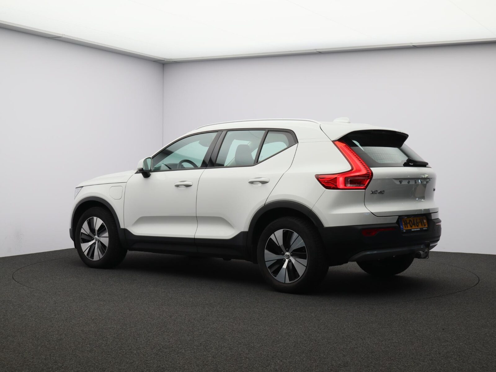 Volvo XC40 - Foto 24