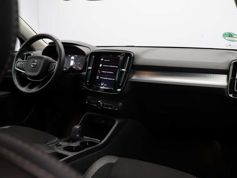 Volvo XC40 - Foto 3