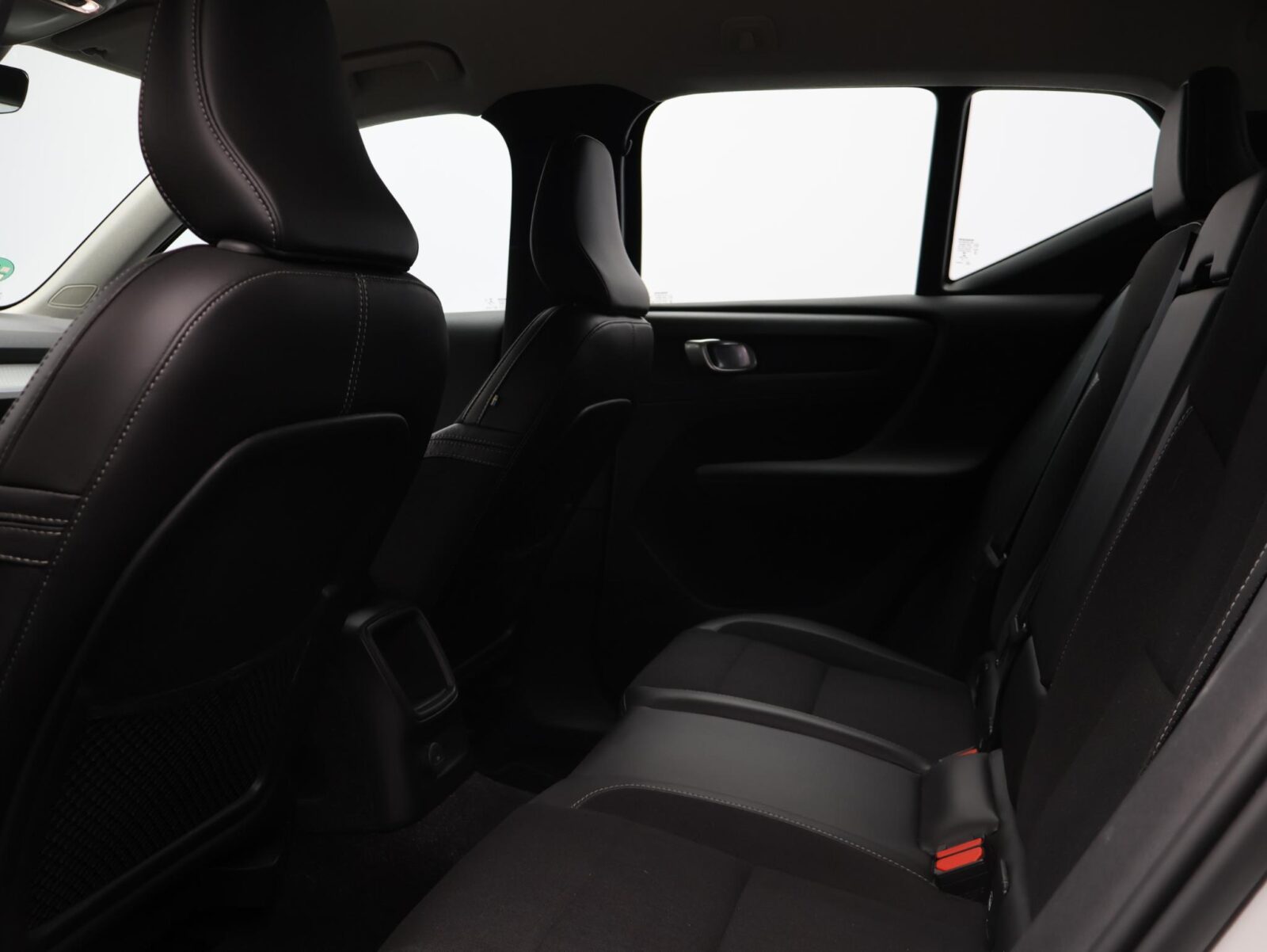 Volvo XC40 - Foto 8